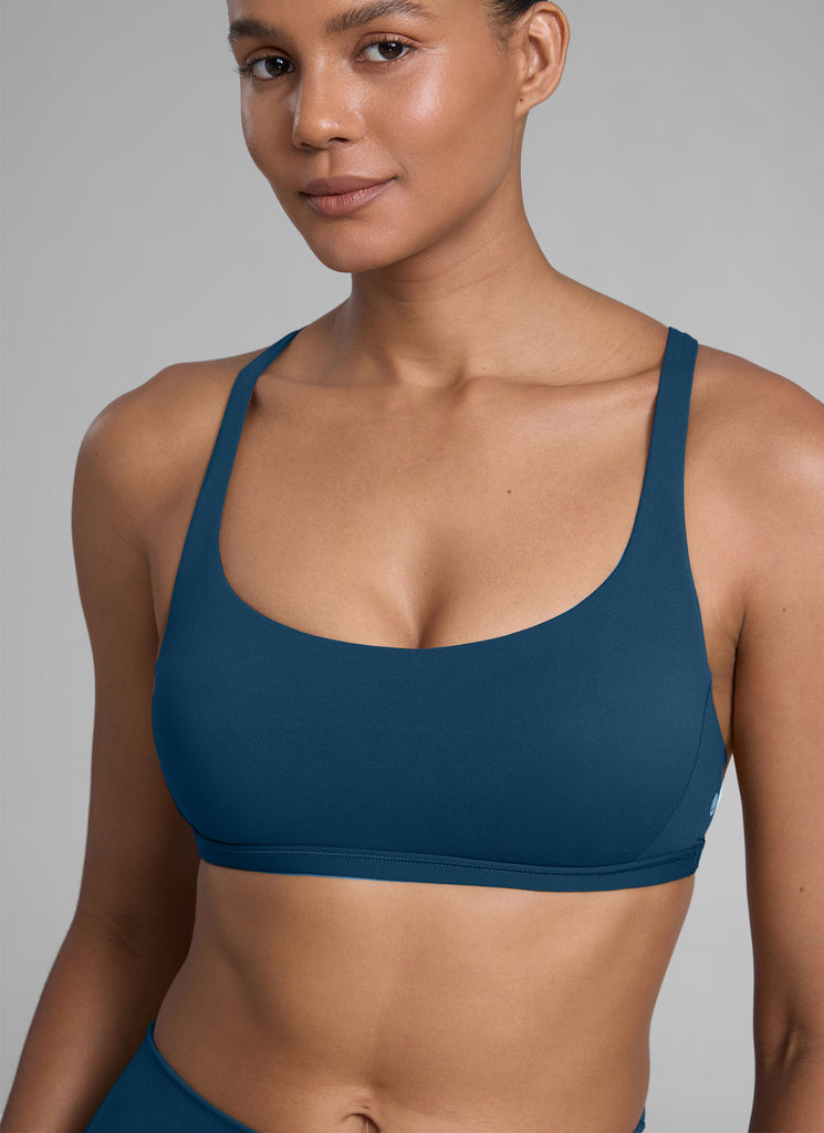 CRZ YOGA Women's Yoga Train Light Support Nakedfeel Strappy Bra French Navy