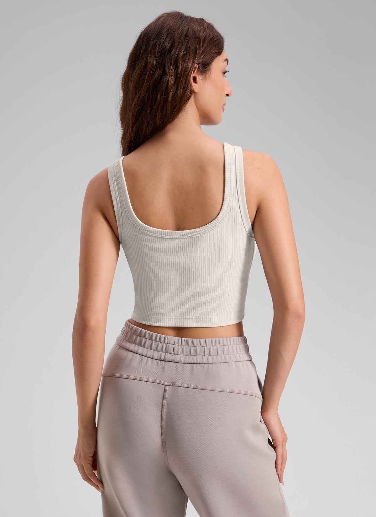 CRZ YOGA Women Longline U Neck Medium Impact Ribbed Sports Bras White Apricot @model_info:Inga