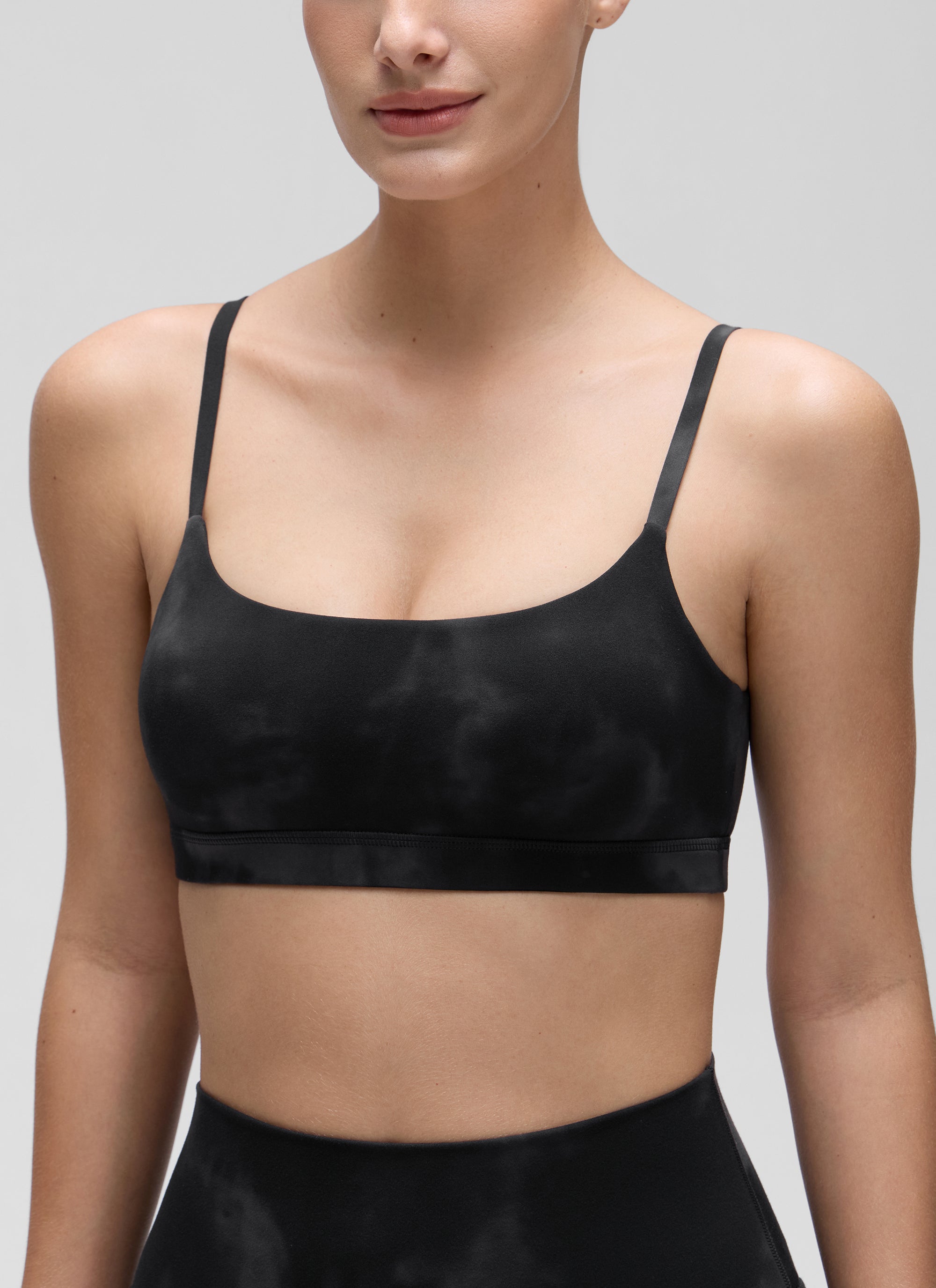 CRZ YOGA Womens Butterluxe Adjustable Spaghetti Strap Scoop Neck Bra Belgian Blue