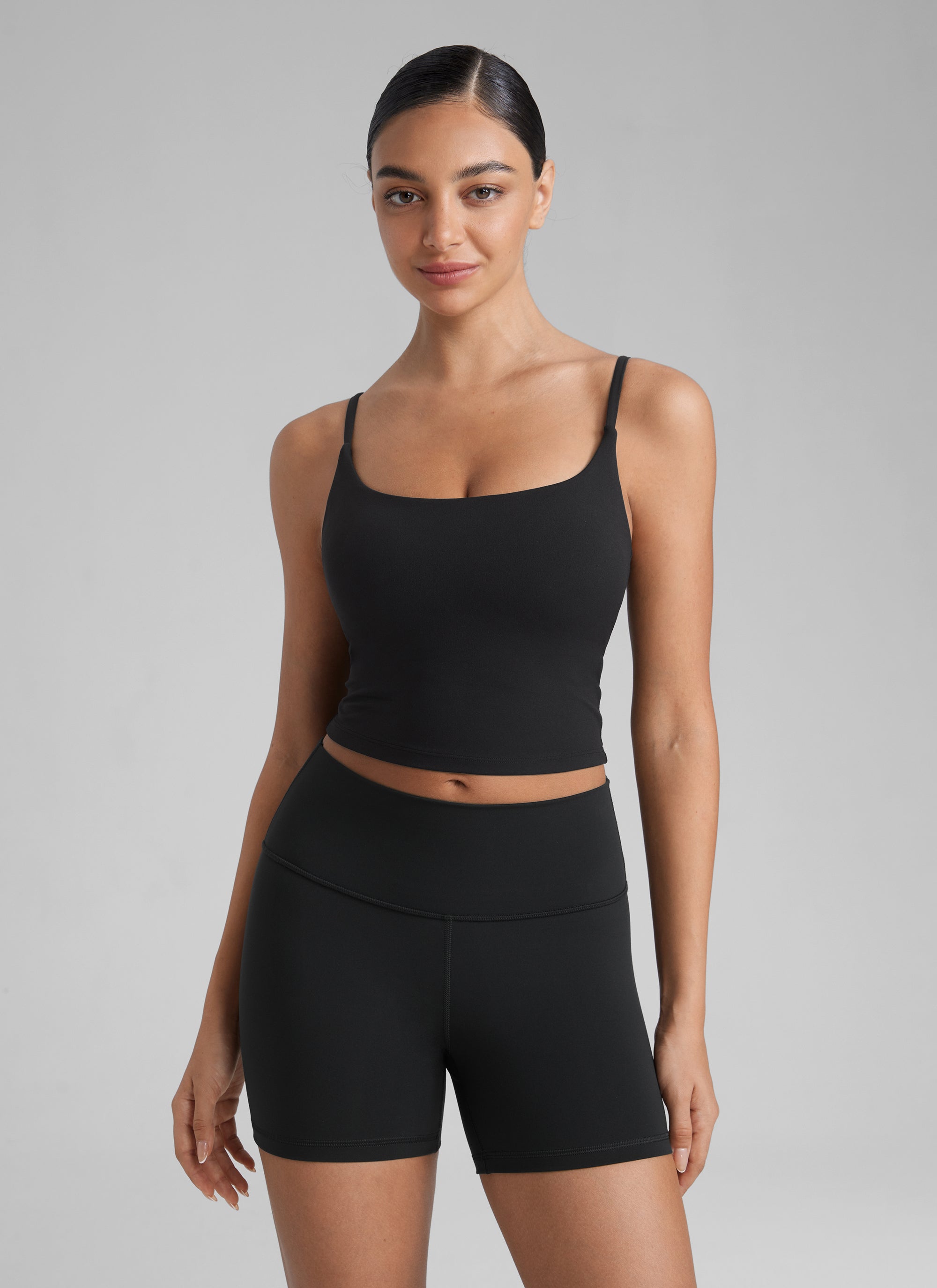 CRZ YOGA Womens Butterlift Scoop Neck U Back Yoga Longline Sports Bra Black