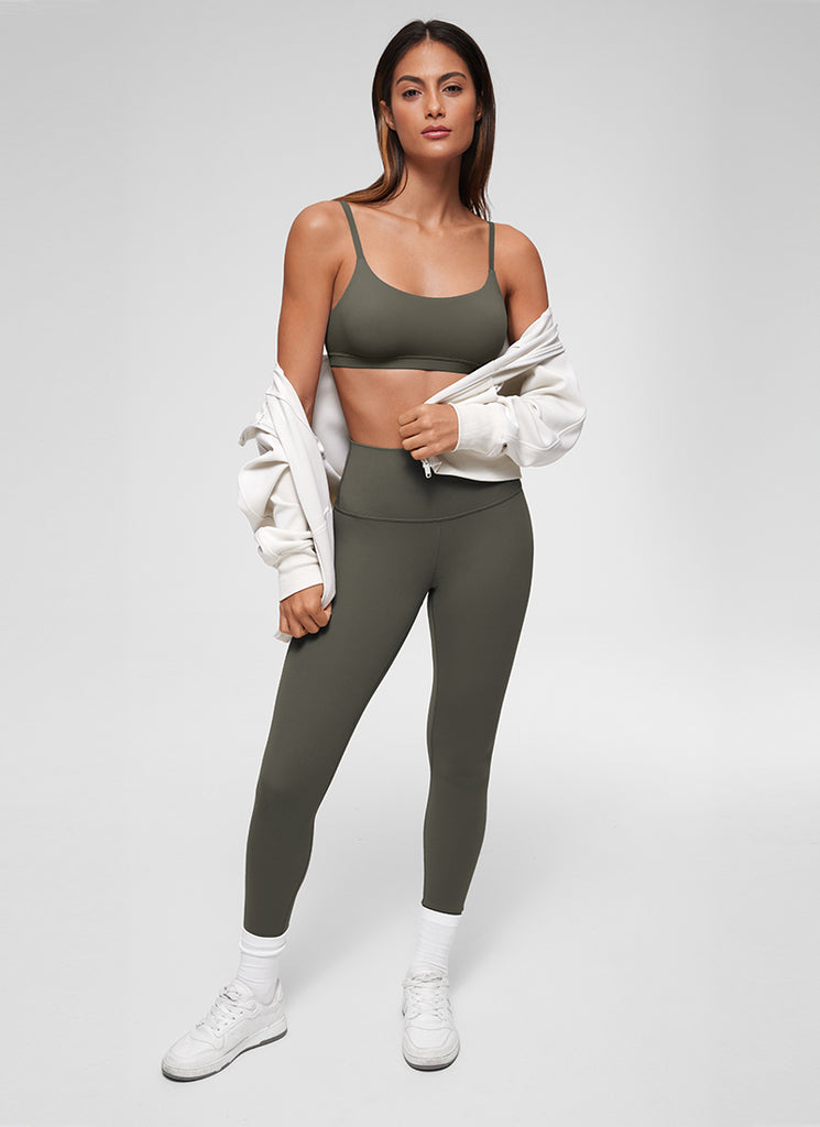 CRZ YOGA Women's Softhold Wireless Scoop Neck  Everyday Bra Adjustable Snow White