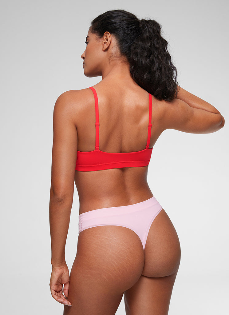 CRZ YOGA Women's Softhold Wireless Scoop Neck  Everyday Bra Adjustable Snow White