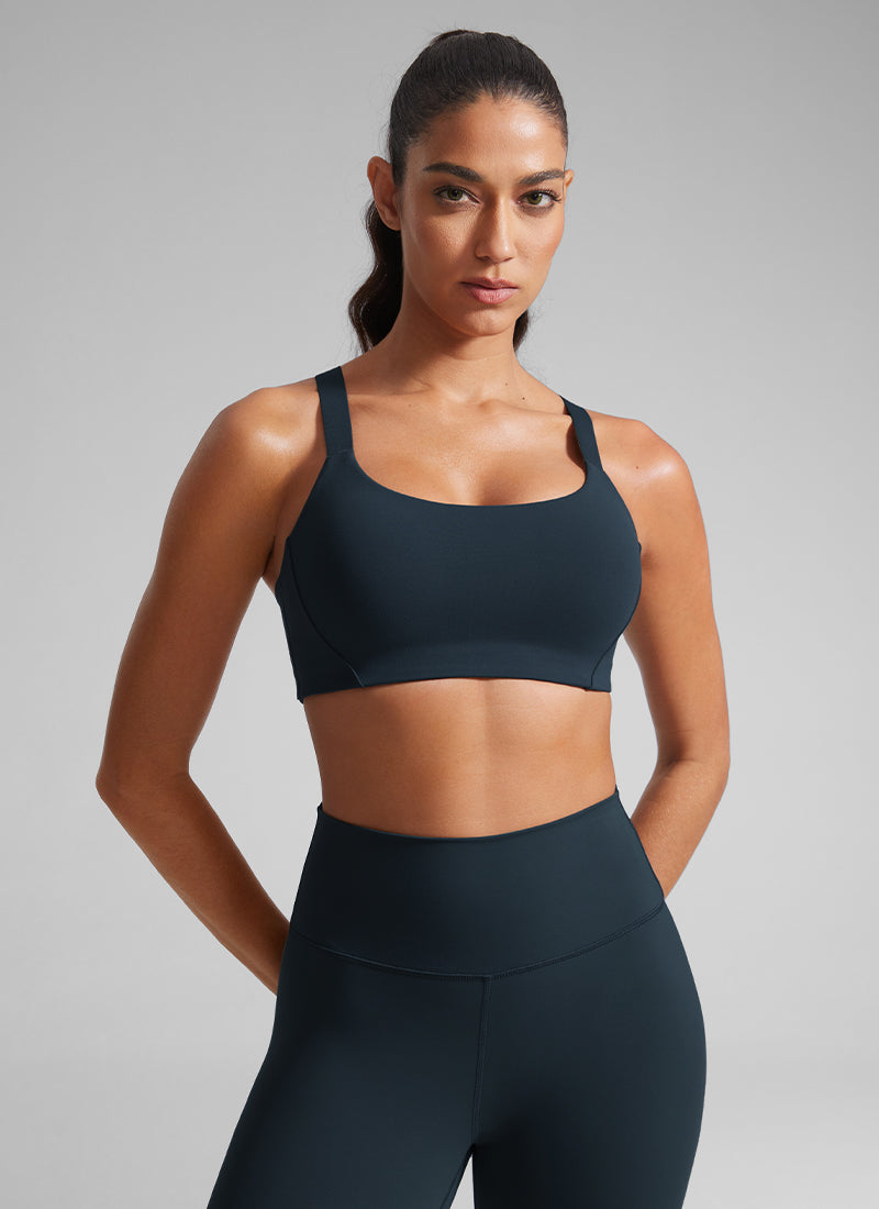 CRZ YOGA Women's Gym Top Butterlift Scoop Neck Bra Adjustable Straps Black