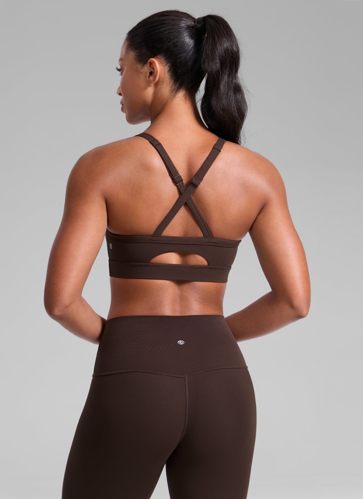 CRZ YOGA Women's Butterlift Yoga U Neck Cross Back Keyhole Sports Bra Hot Fudge Brown