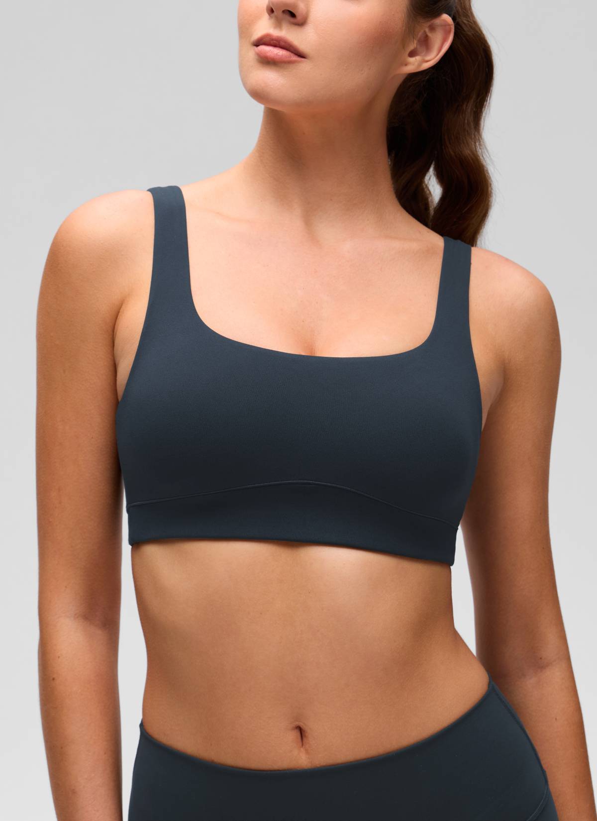 CRZ YOGA Women's Butterluxe Yoga U Back Sports Bra Light Support True Navy @model_info:Gelya