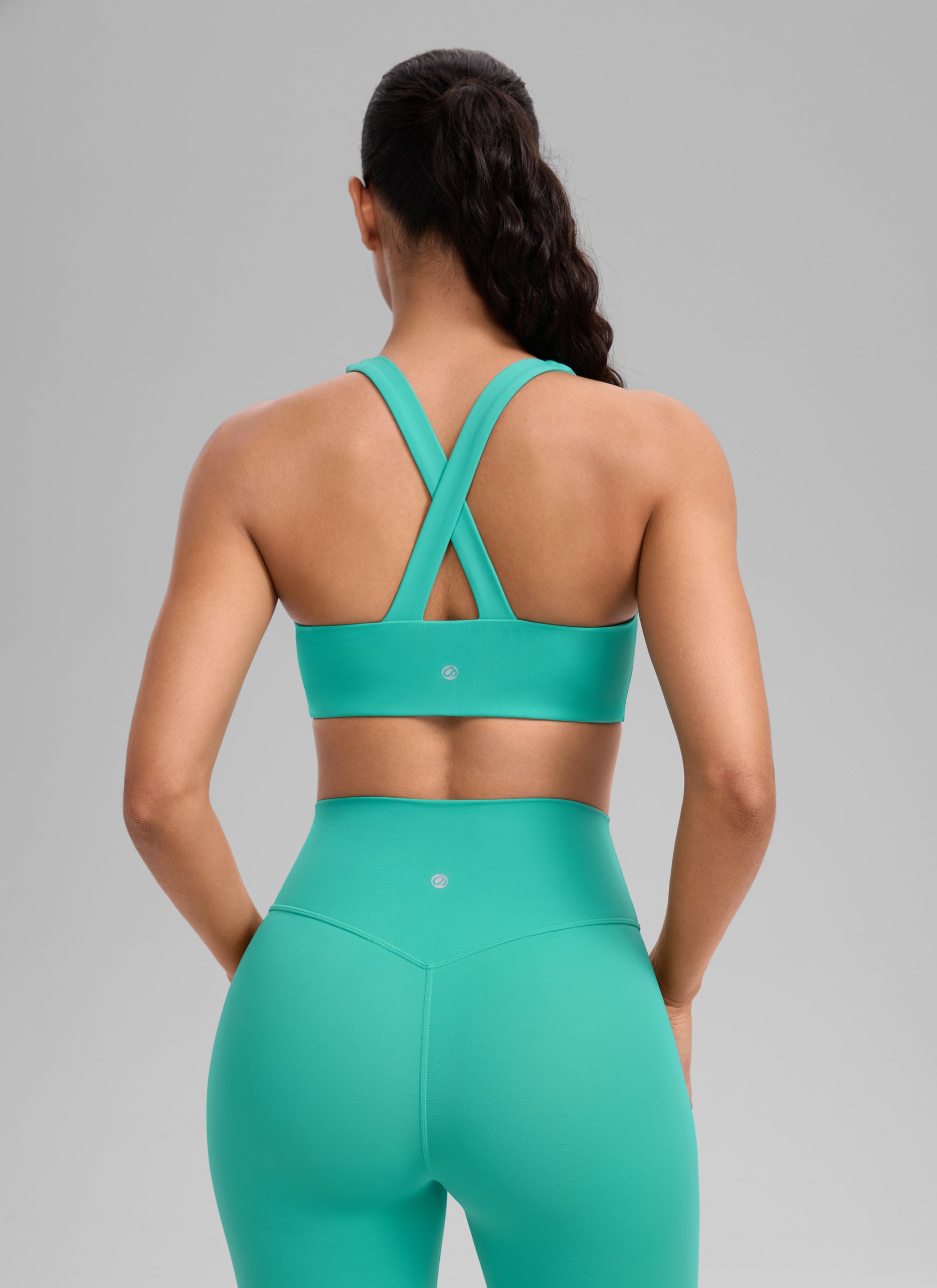 CRZ YOGA Women's SculptAir Training Criss Cross Back Straps Sports Bra Atlantis Green