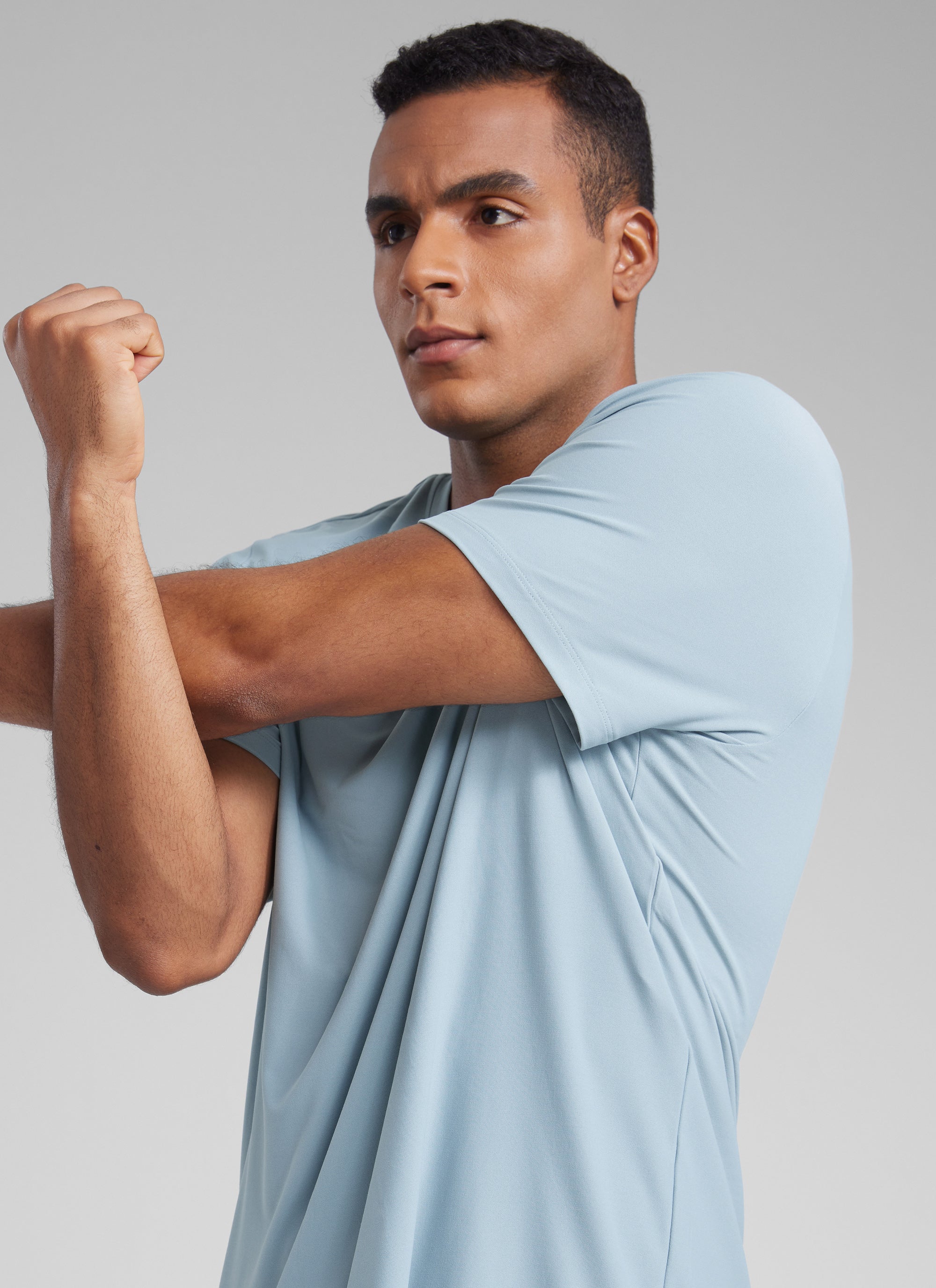 CRZ YOGA Men's Workout Lightweight Athletic Casual Short Sleeve Shirt Light grayish blue