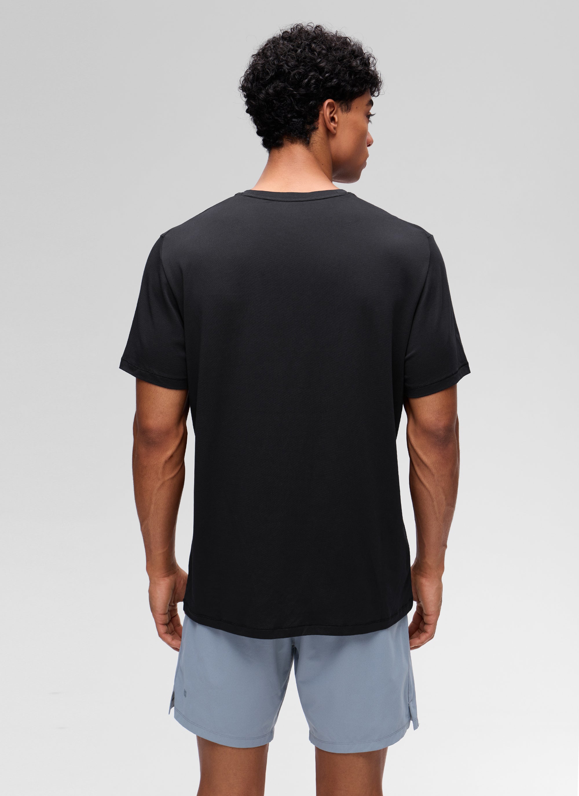 CRZ YOGA Men's Casual Classic Fit Shirts Pima Cotton Short Sleeves Black