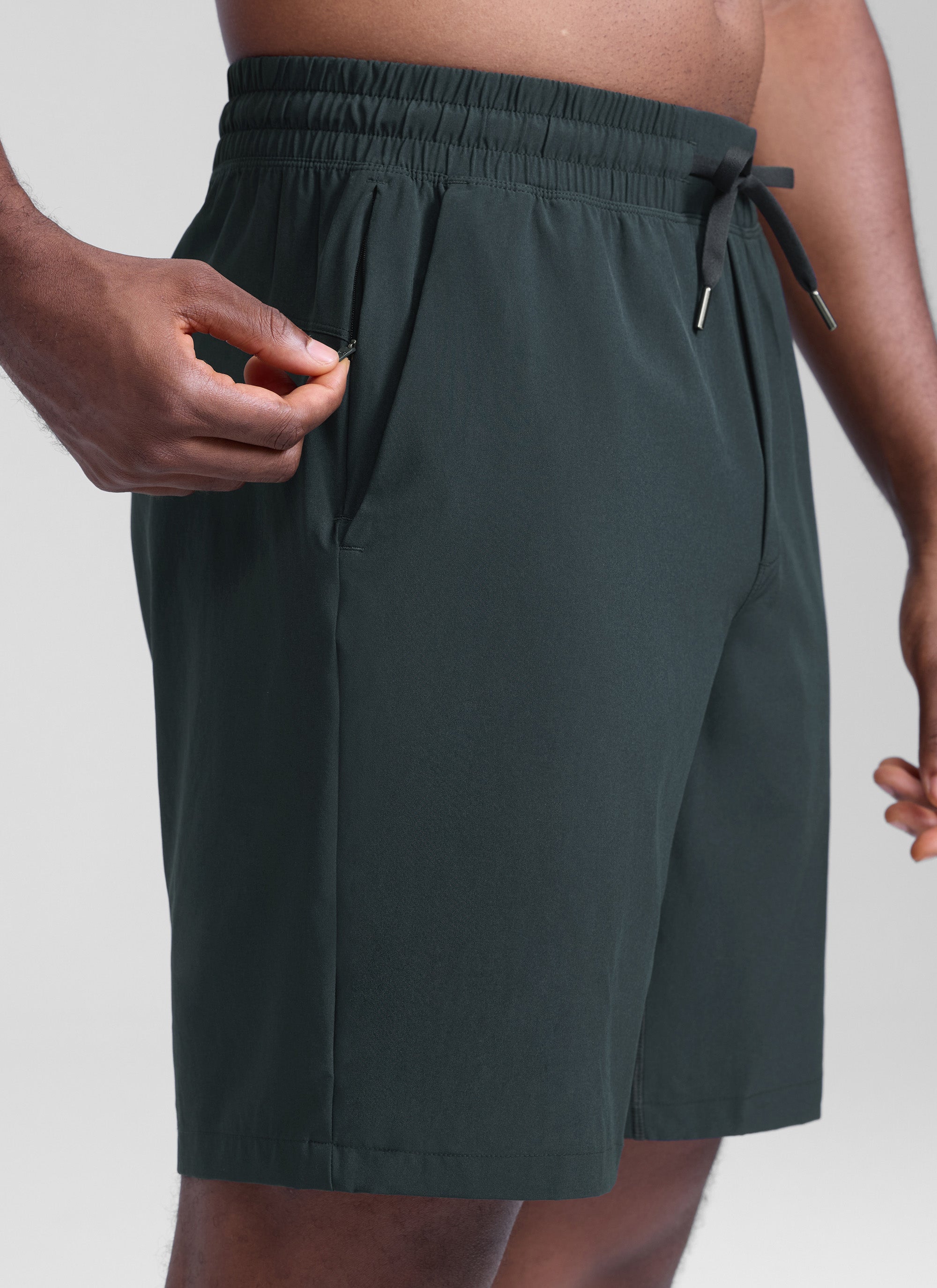 CRZ YOGA Men's Train Relaxed Fit Feathery-Fit Linerless Shorts 9'' Melanite