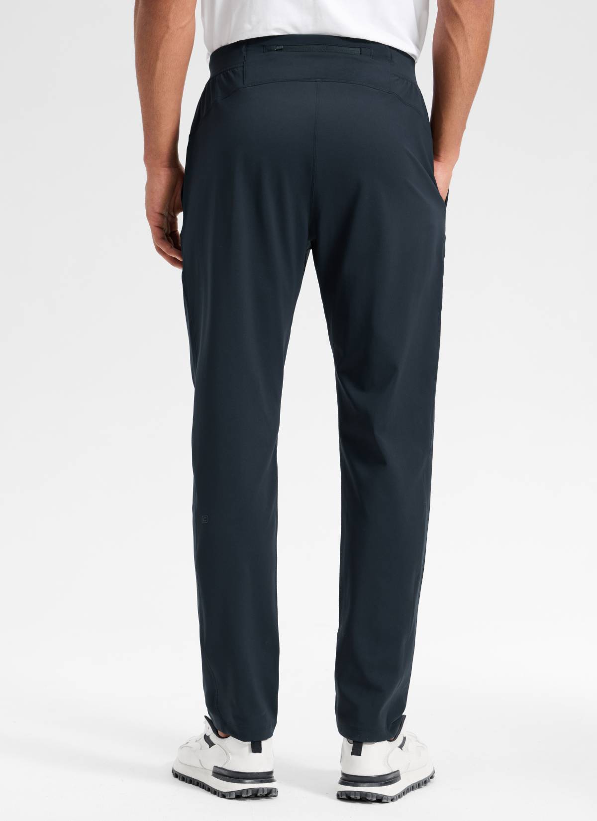 FL Training Pants イージーパンツNP62373R CRZ YOGA Men's Train Relaxed Fit On the Travel Pants 30'' – CRZ