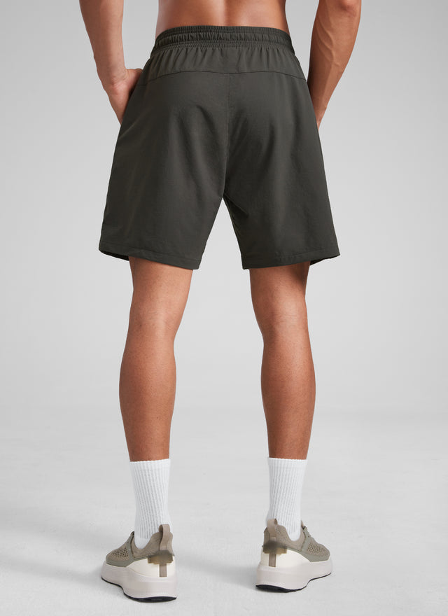 CRZ YOGA Men‘s Workout Water Resistant Short 7