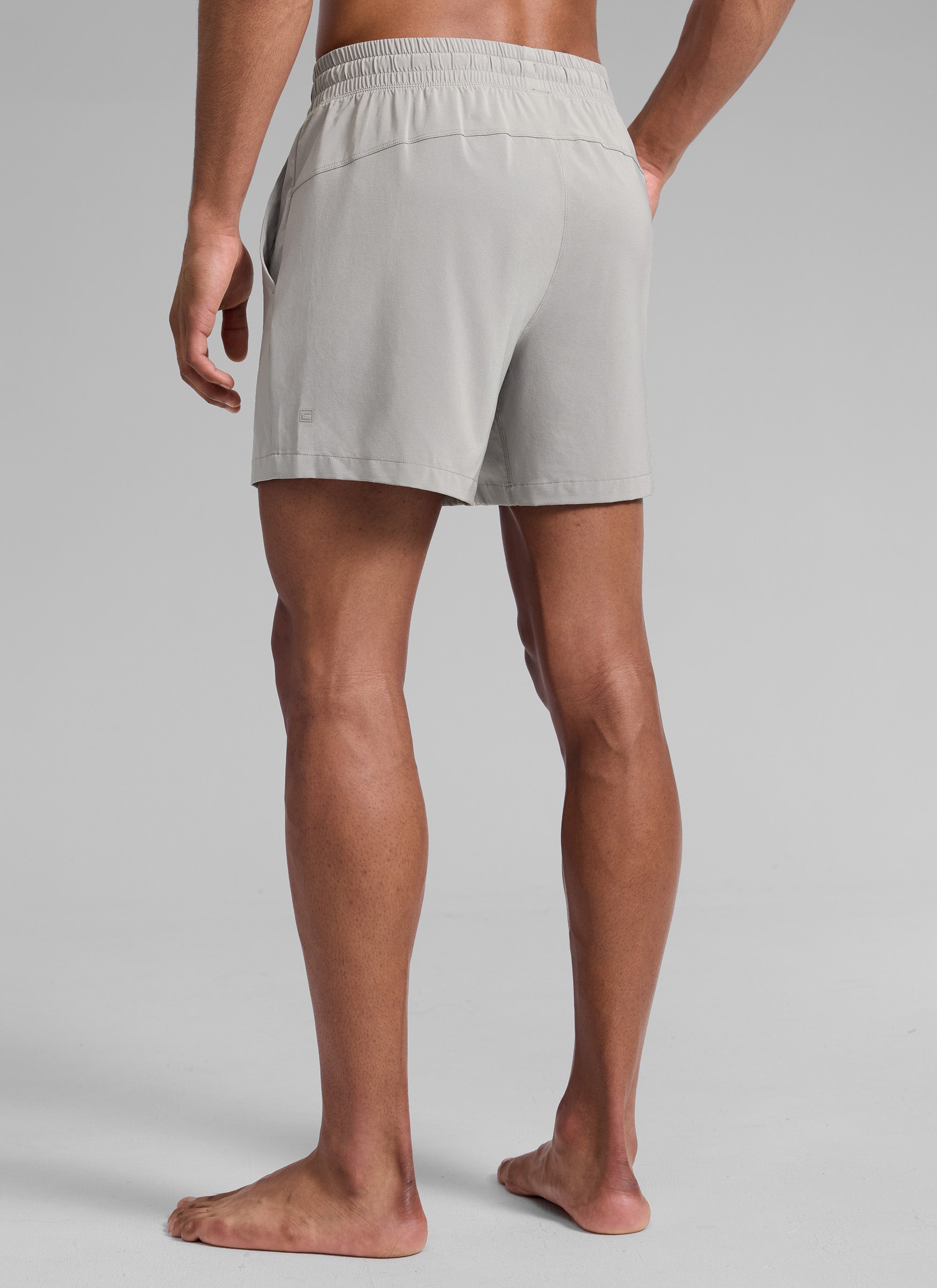 CRZ YOGA Man's Swimwear Mid Rise Mesh Lined Pocket Swim Shorts 5'' Dark Chrome