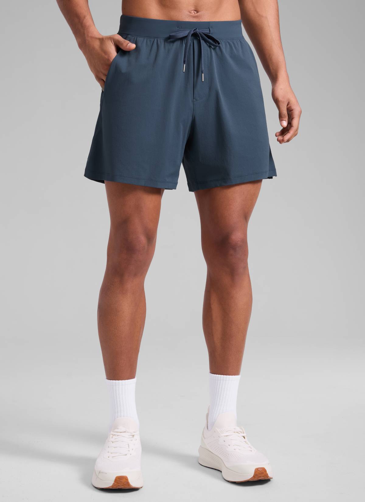 CRZ YOGA Men's Quick Dry Lightweight Gym Shorts with Zipper Pocket