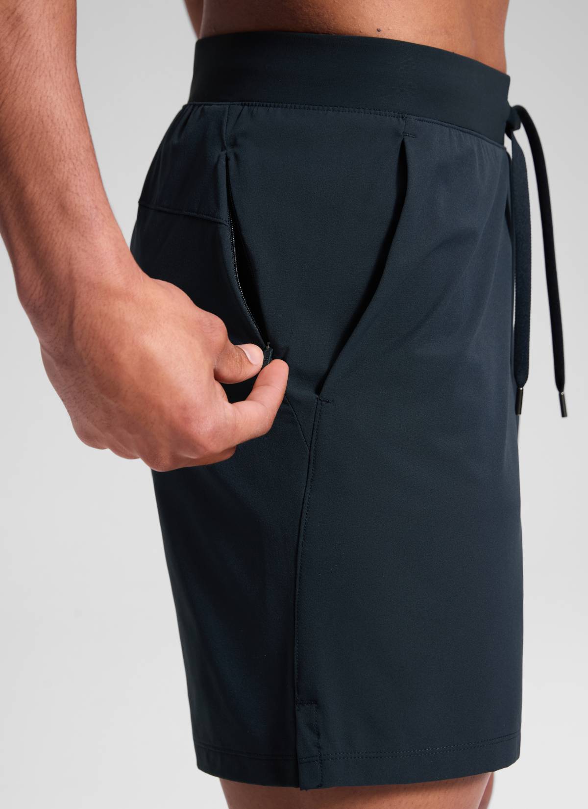 CRZ YOGA Men's Workout Classic FIt Quick Dry Pocket Shorts  7