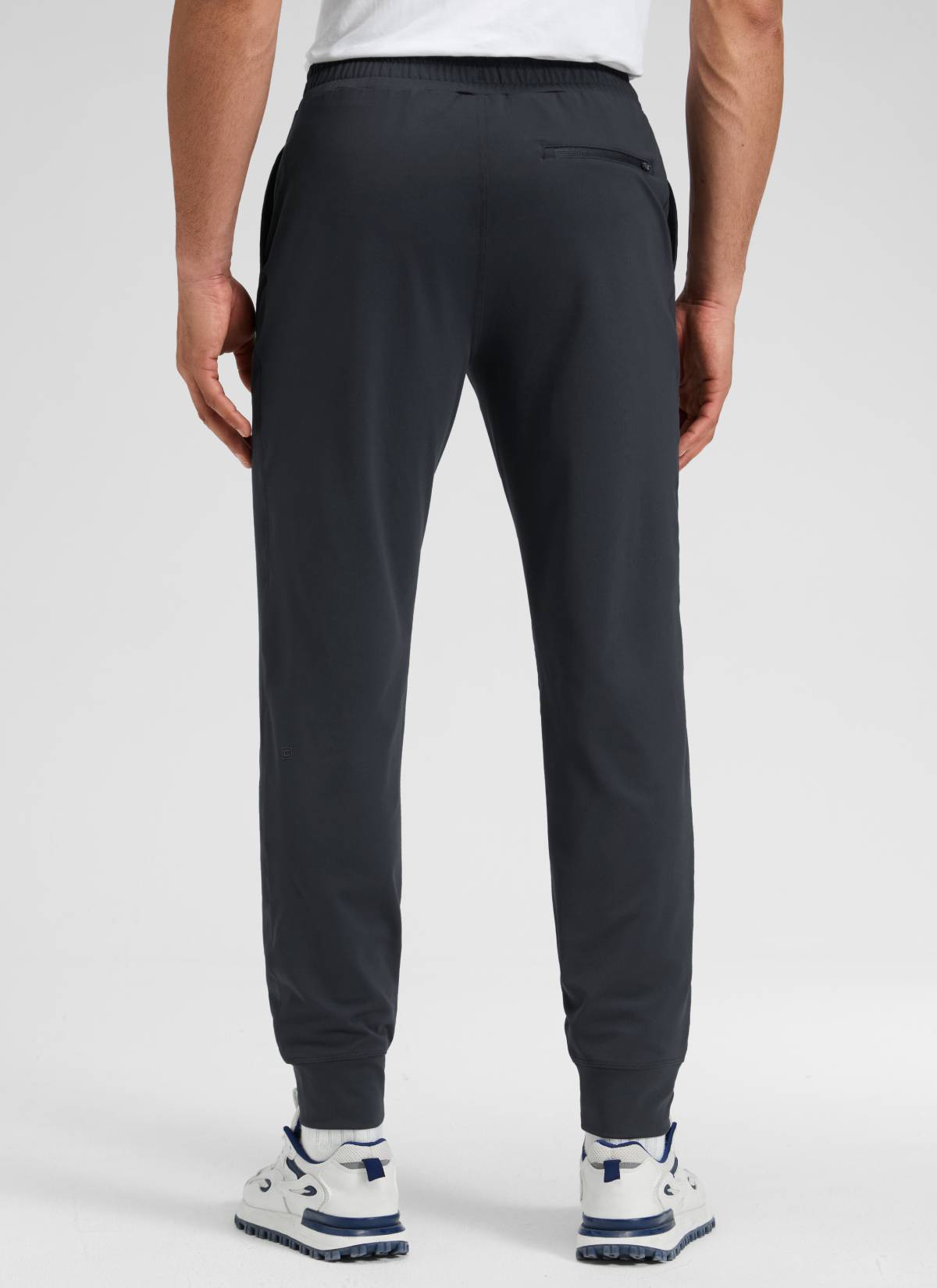 CRZ YOGA Men's Workout Casual Mid Rise Drawstring Pocket Jogger 29