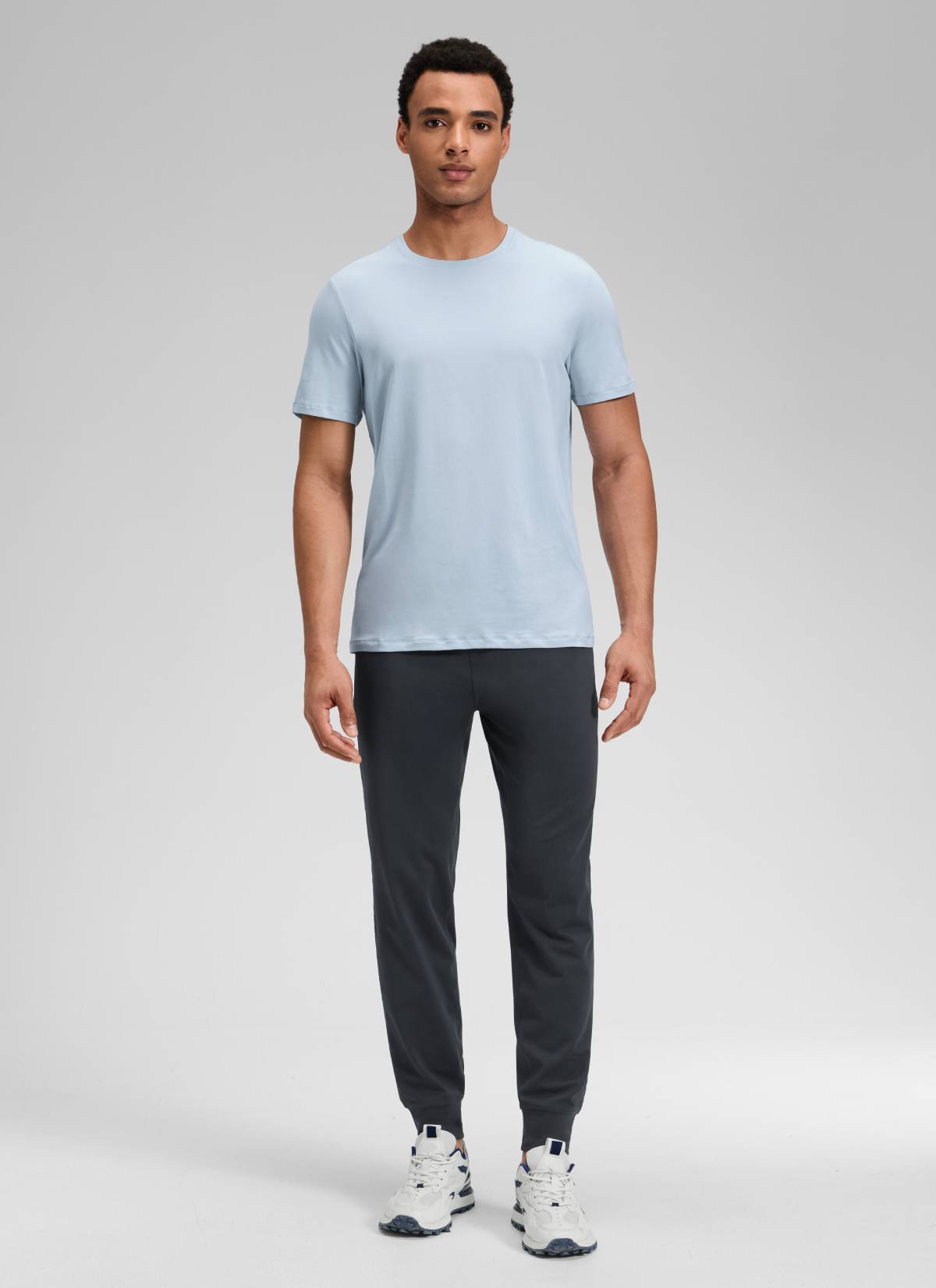 CRZ YOGA Men's Workout Casual Mid Rise Drawstring Pocket Jogger 29