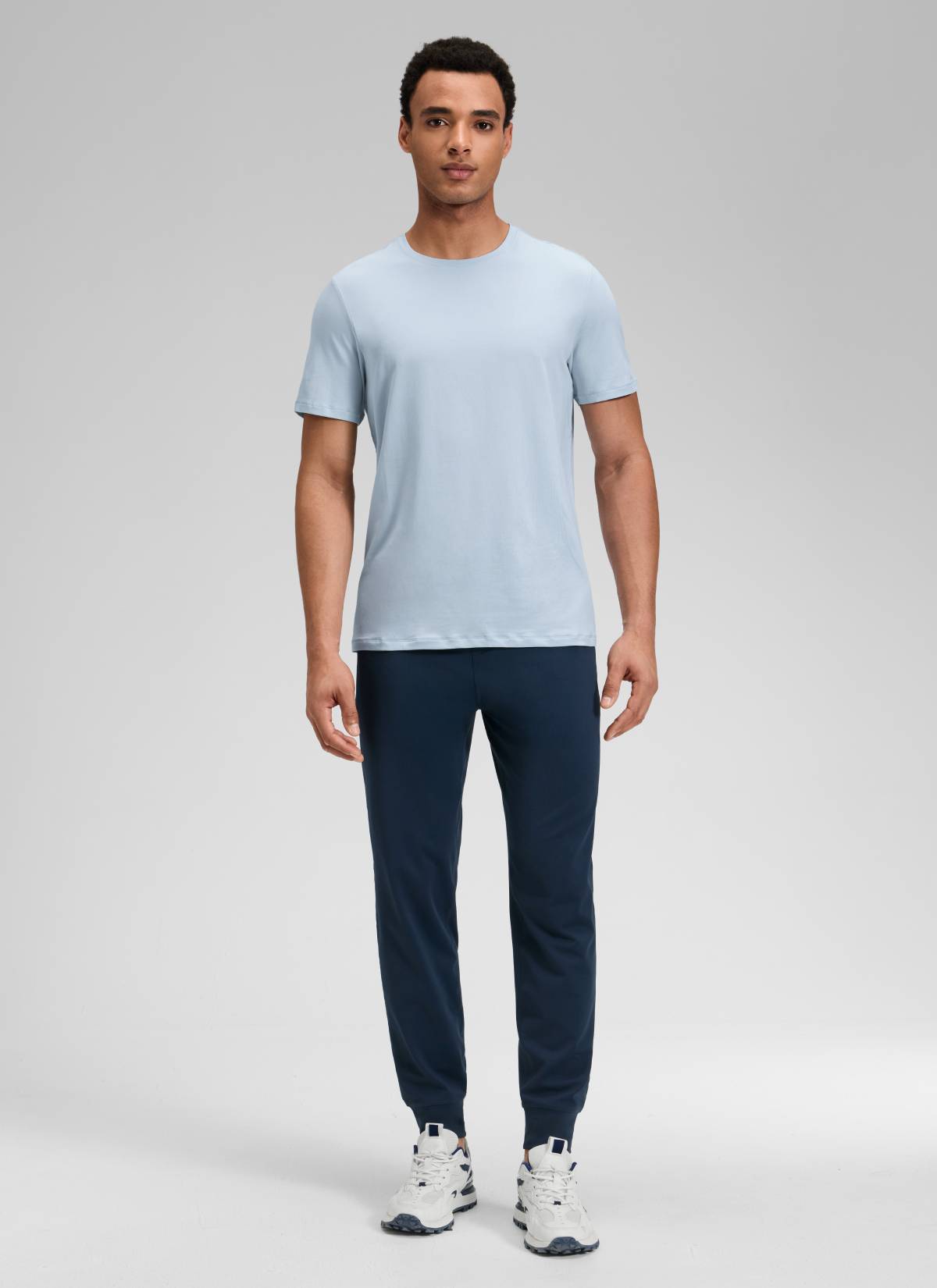 CRZ YOGA Men's Workout Casual Mid Rise Drawstring Pocket Jogger 29