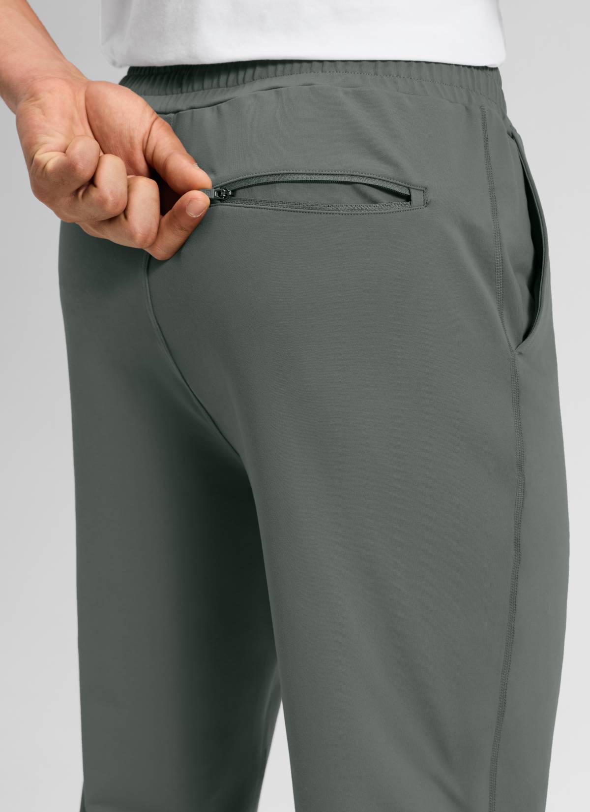 CRZ YOGA Men's Workout Casual Mid Rise Drawstring Pocket Jogger 29