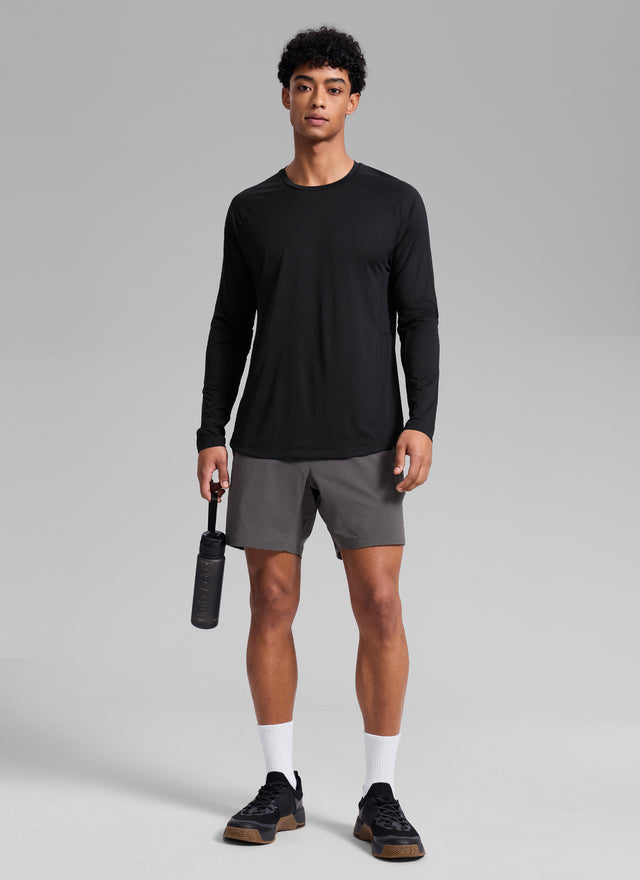 CRZ YOGA Men's Train Slim Fit Lightweight Rounded Scallop Long Sleeves Black