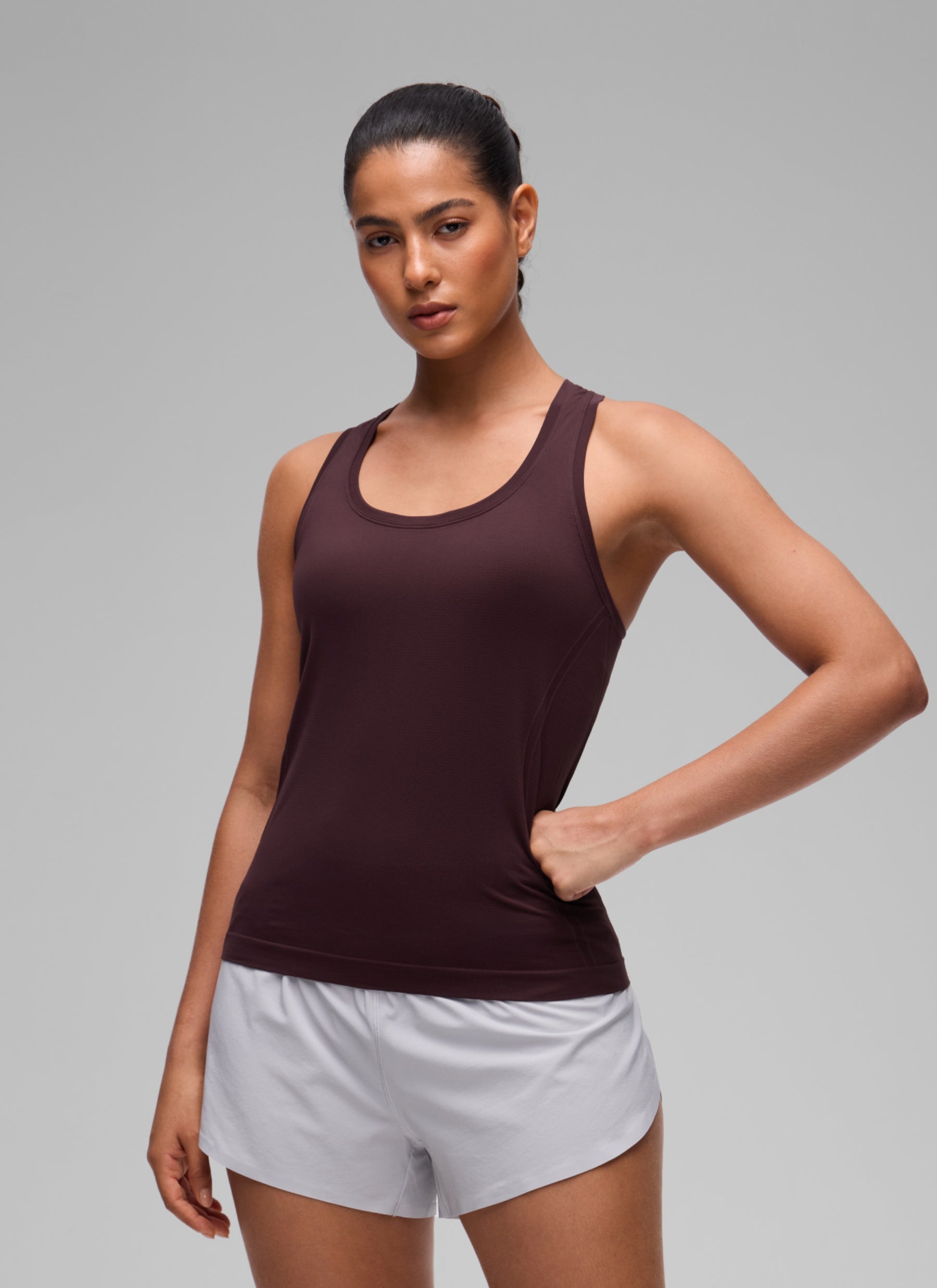 CRZ YOGA Women's Yoga Slim Fit Seamless Tank Crew Neck Racerback Ripe Plum @model_info:C