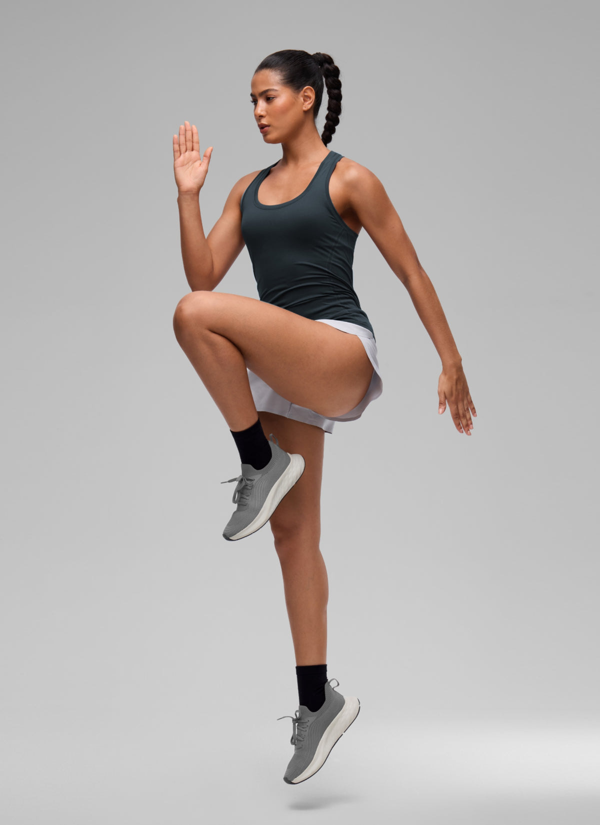CRZ YOGA Women's Yoga Slim Fit Seamless Tank Crew Neck Racerback True Navy @model_info:C