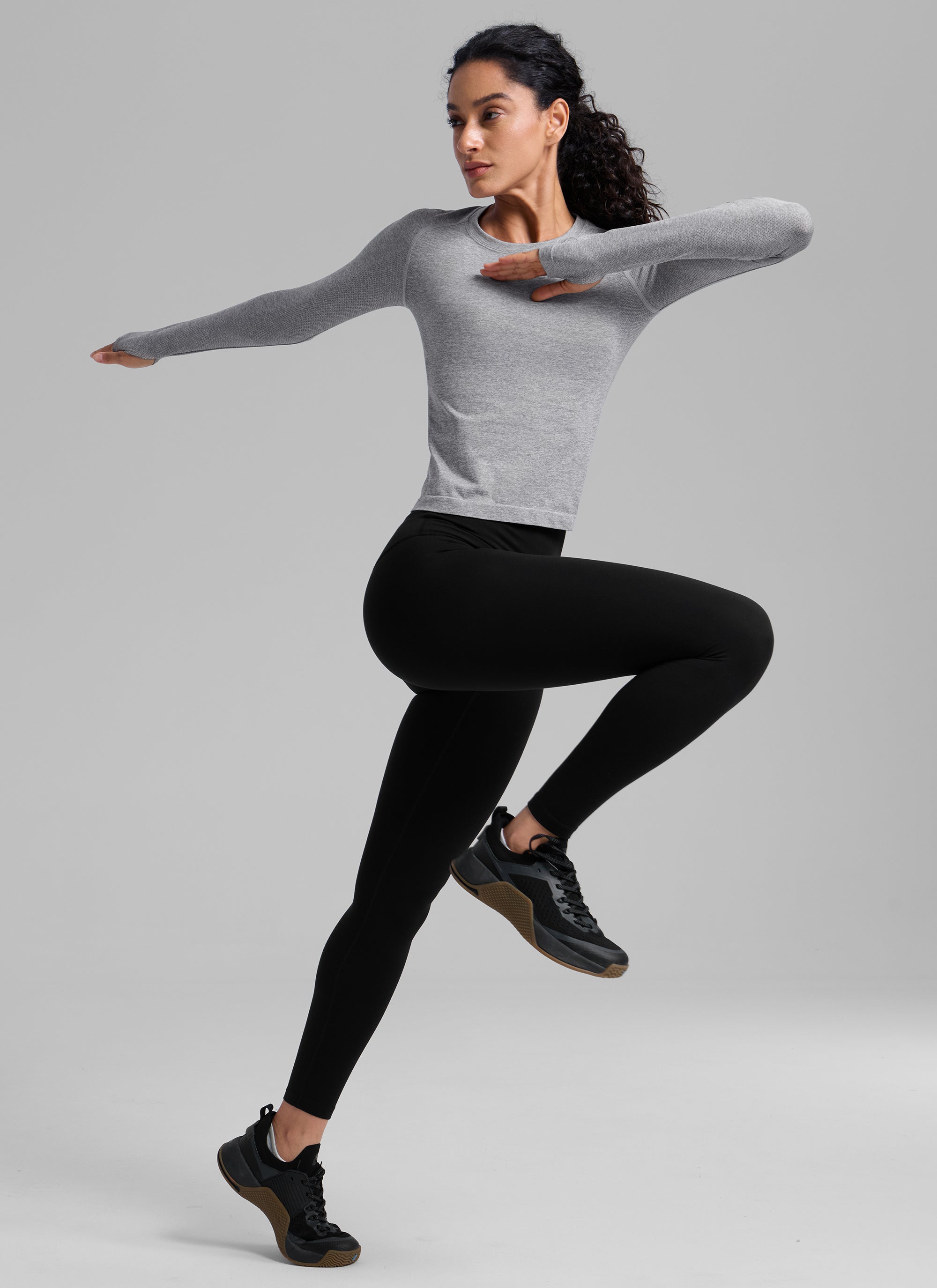 CRZ YOGA Women's Running Quick Dry Shirts Seamless Long Sleeves Slate Grey Marl