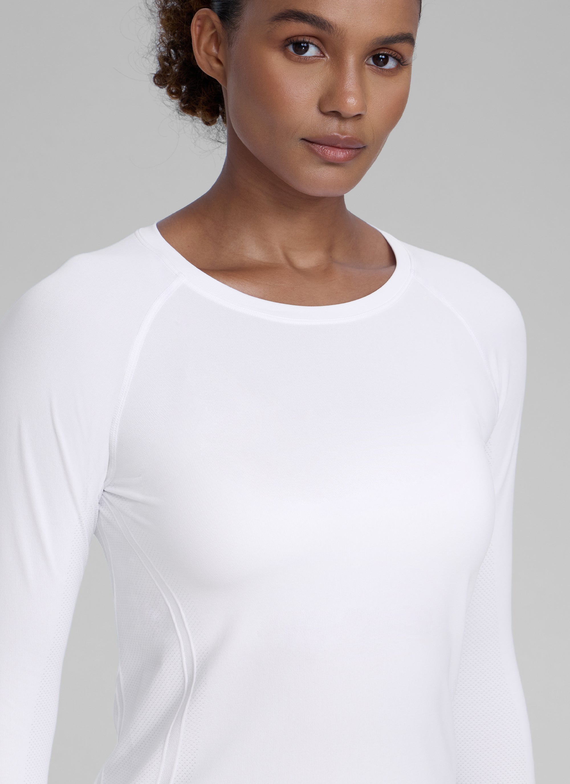 CRZ YOGA Women's Running Quick Dry Shirts Seamless Long Sleeves White