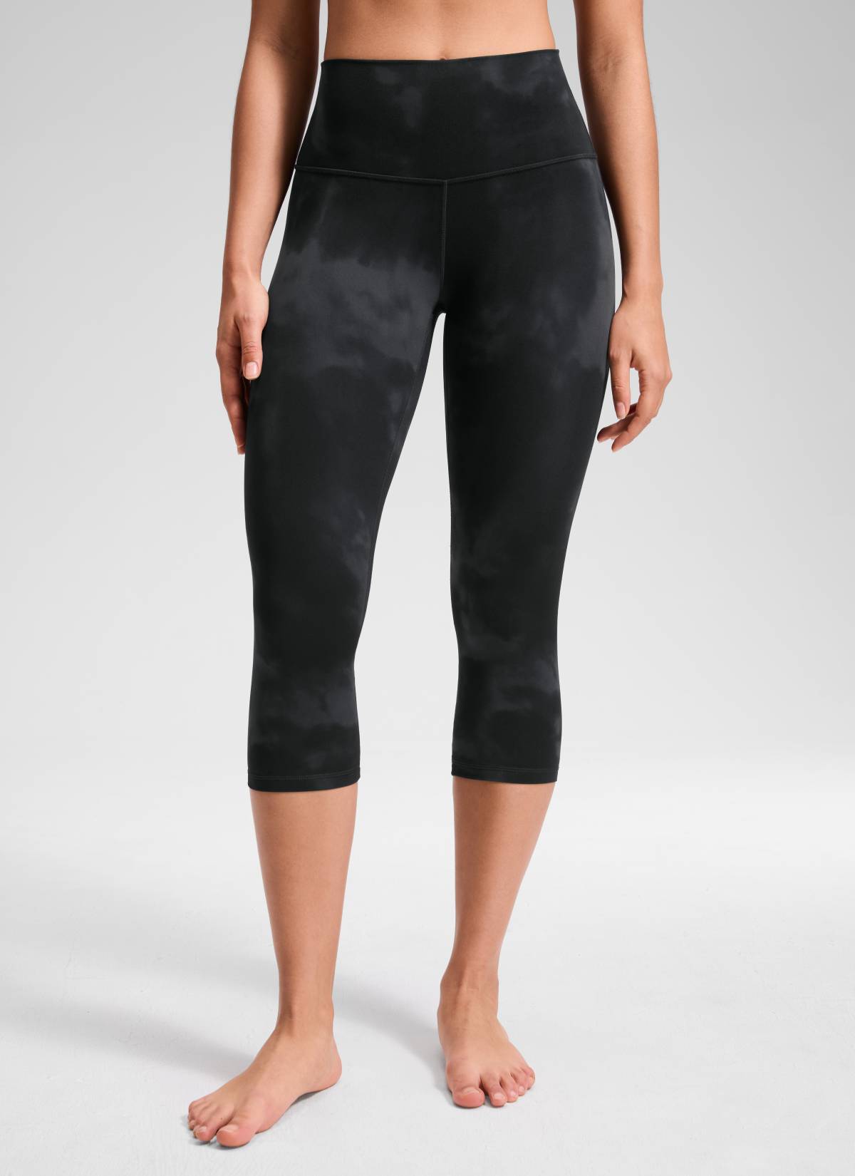 CRZ YOGA Women's Yoga Lounge High Rise Butterluxe Yoga Leggings 19'' Black Tie Dye Flowers @model_info:Fiona
