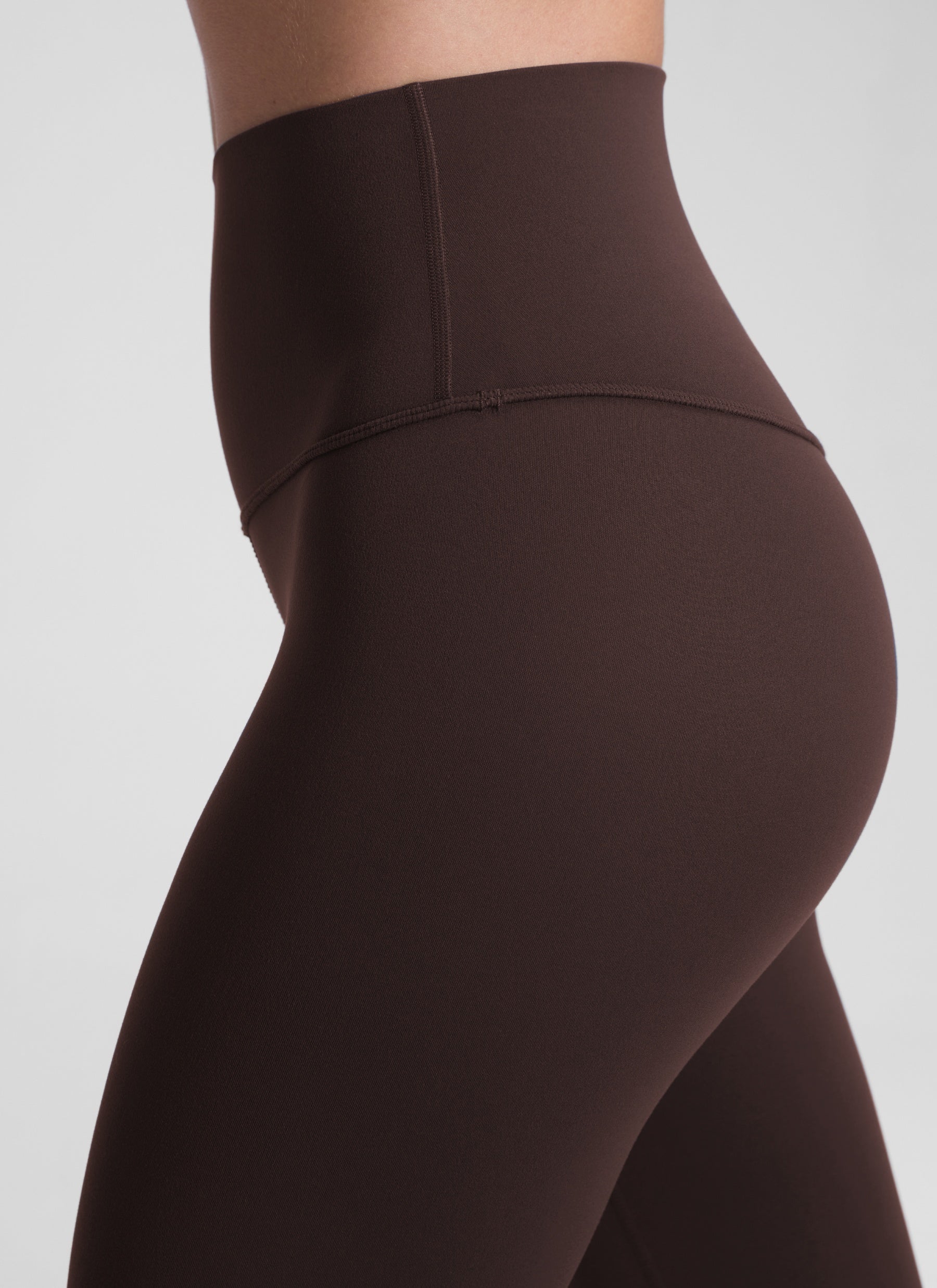 CRZ YOGA Women's Yoga Lounge High Rise Butterluxe Yoga Leggings 30'' Hot Fudge Brown @model_info:Malisa
