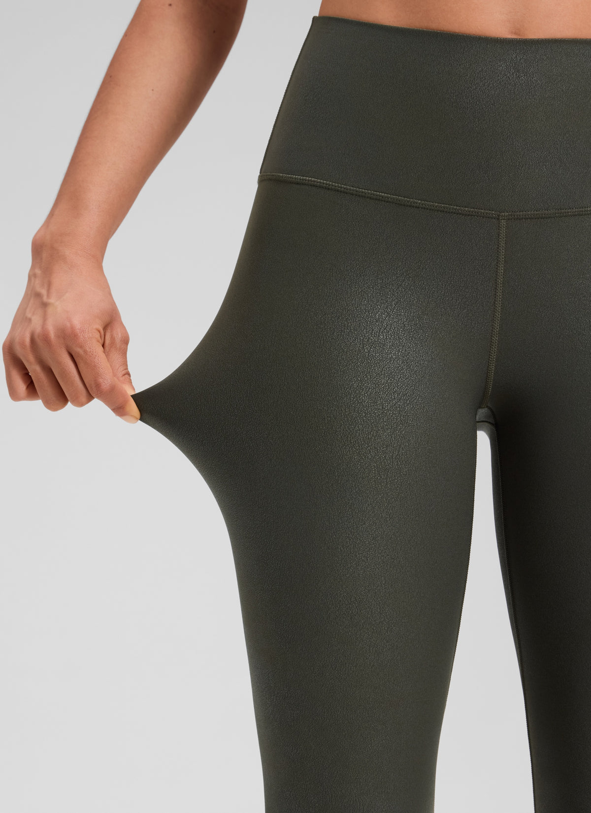CRZ YOGA Women Butterluxe Matte Faux Leather Leggings 25'' Olive Green Foil Pattern @model_info:Larissa