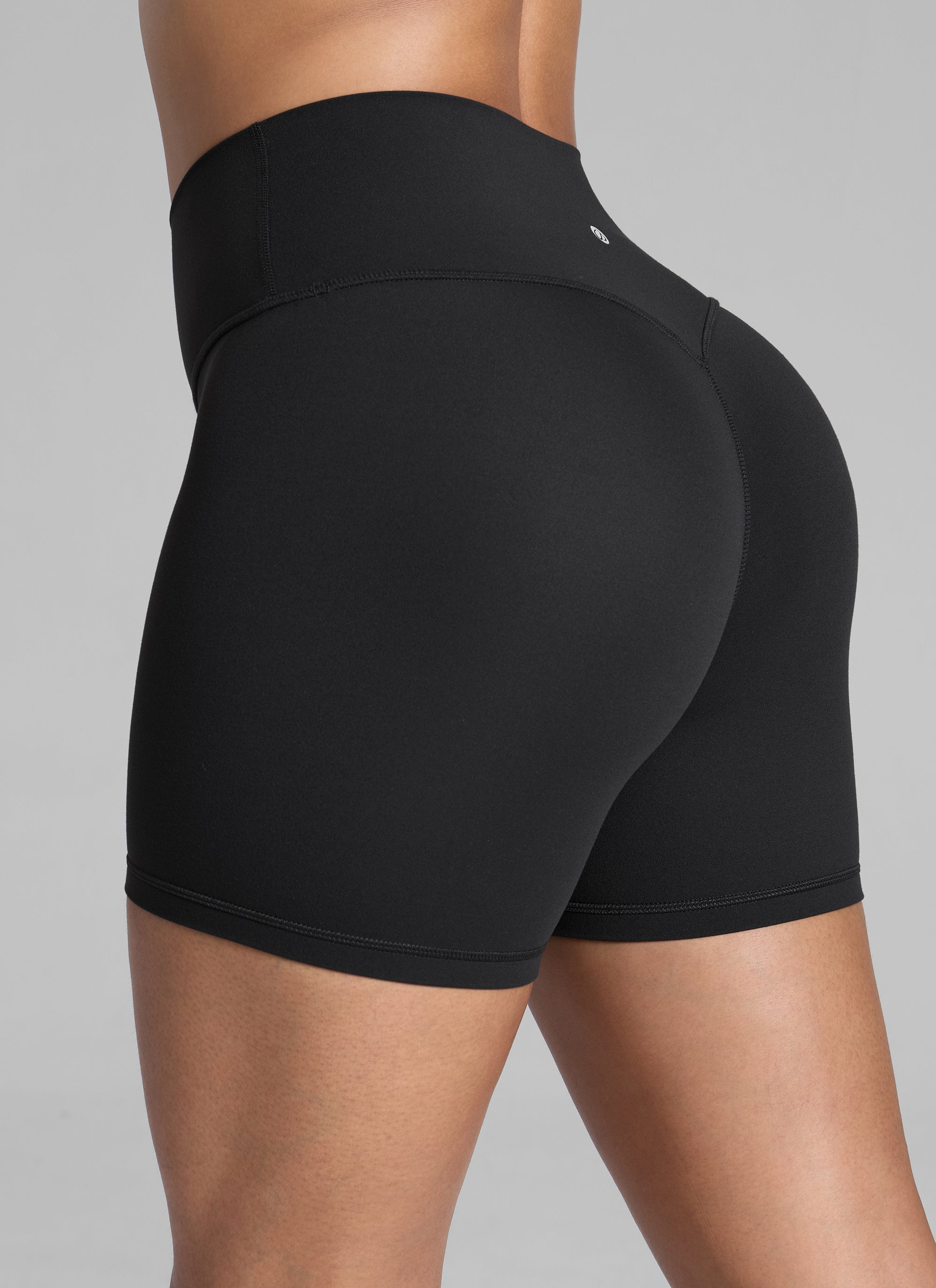 CRZ YOGA Dames Butterluxe Zwangerschaps Yoga Biker Shorts met Zakken 5 - Over de Buik Zwangerschap Workout Athletic echte marine S CRZ YOGA Dames Butterluxe Zwangerschaps Yoga Biker Shorts met Zakken 5 - Over de Buik Zwangerschap Workout Athletic echte marine S