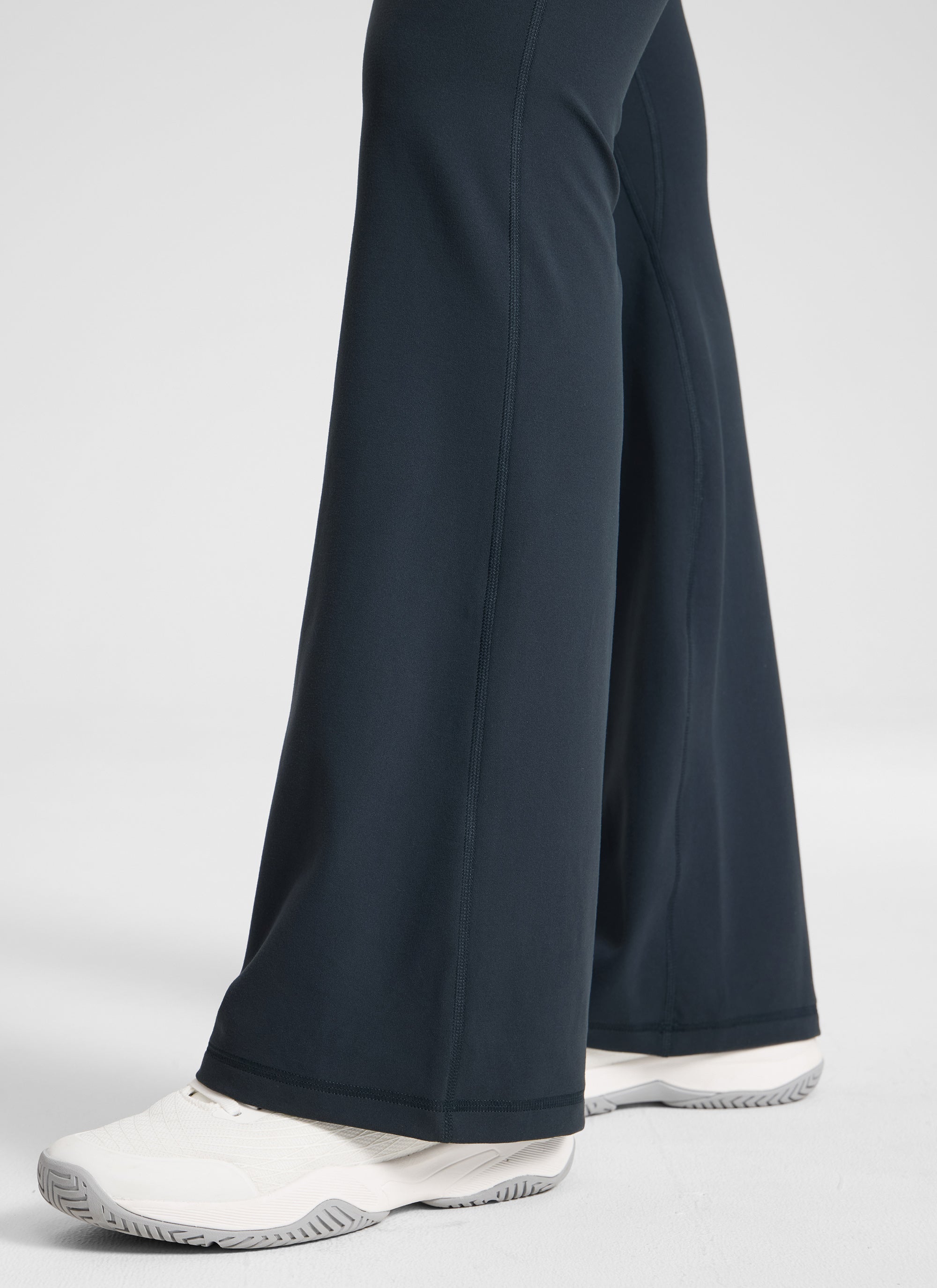 CRZ YOGA Women's Butterlift Hidden Scrunch Butt Flare Leggings 31