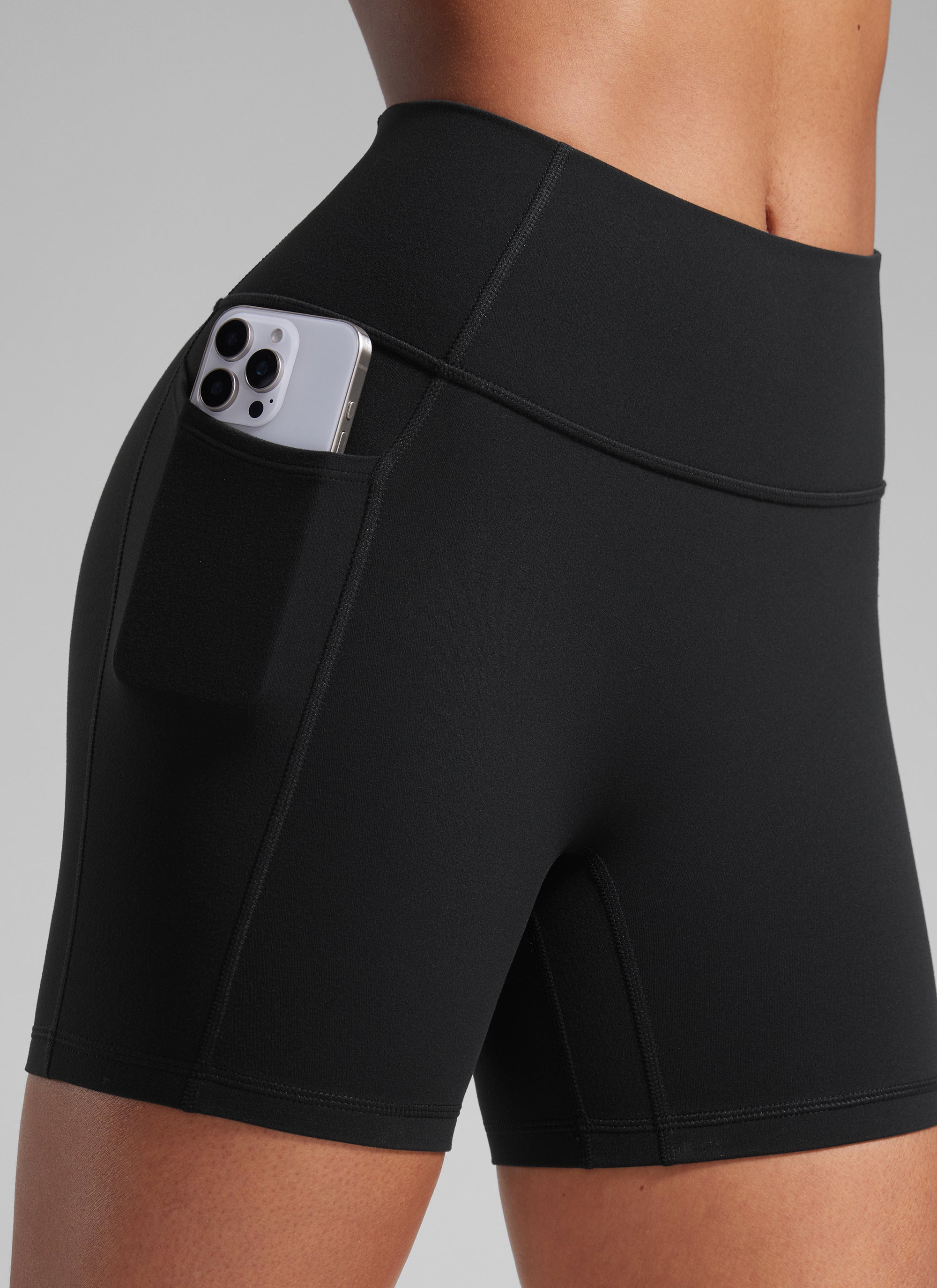 CRZ YOGA Butterlift Womens Scrunch Butt No Front Seam Pocket Biker Shorts 5'' Black
