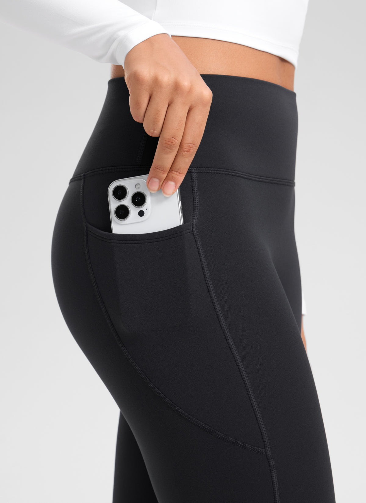 CRZ YOGA Women's Matte Thermal Fleece Lined Winter Pocket Legging 25'' Ink Gray @model_info:F