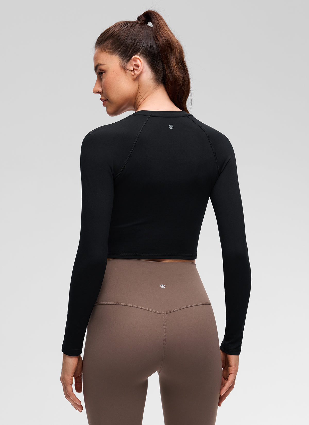 CRZ YOGA Women's Brushed Workout Crew Neck Raglan Crop Long Sleeve Black