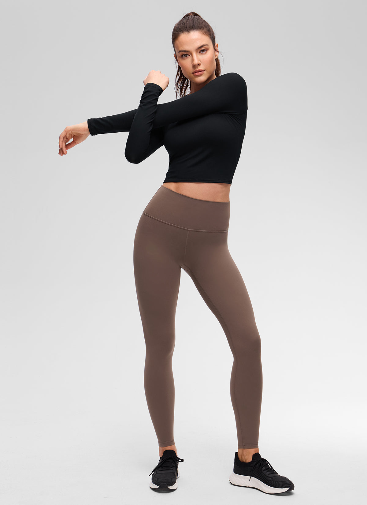 CRZ YOGA Women's Brushed Workout Crew Neck Raglan Crop Long Sleeve Black