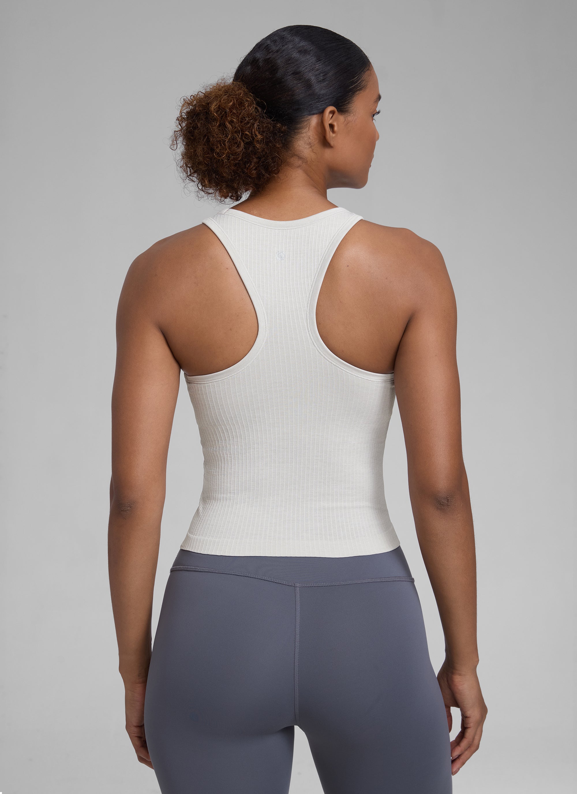 CRZ YOGA Women's Yoga Slim Fit Tops Seamless Hip LengthTank High Neck Light Grey