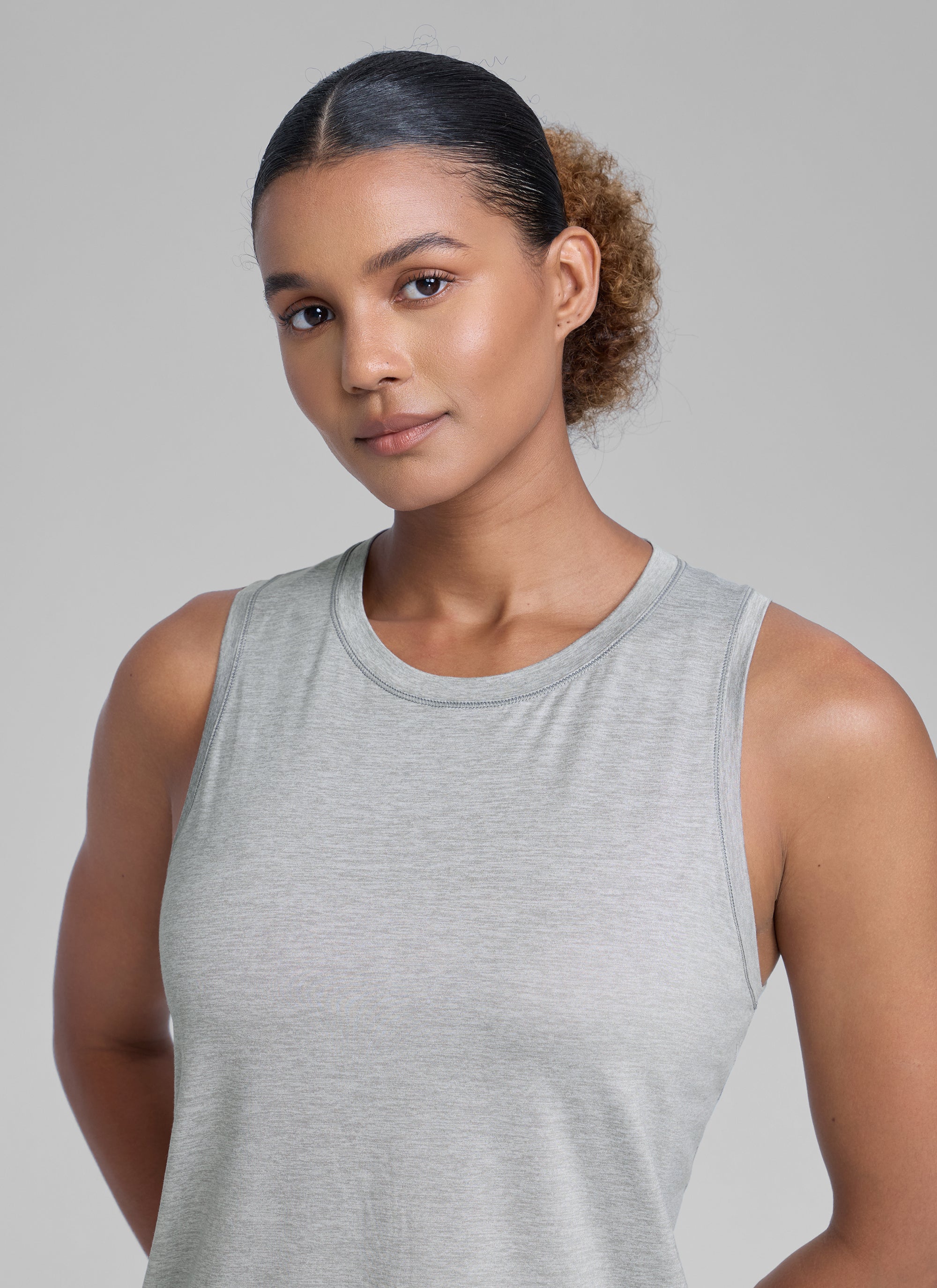 CRZ YOGA Women's Running Relaxed Fit Ultralight Tank Top Racerback