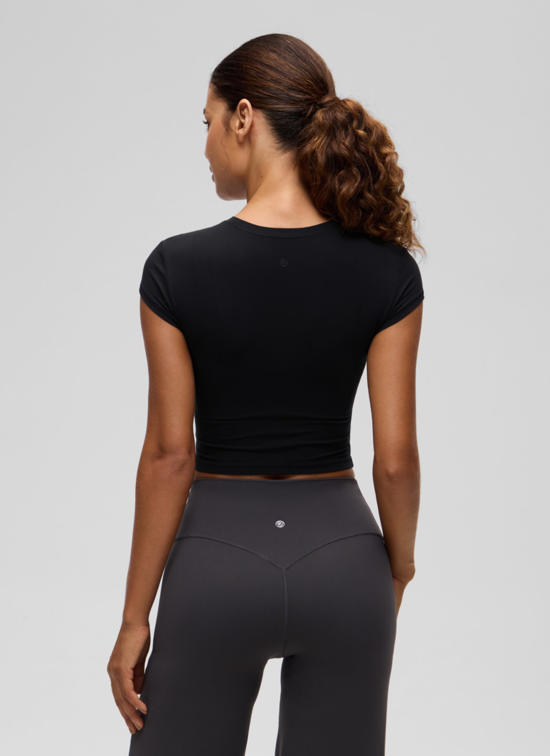 CRZ YOGA Women's Softembrace Casual Crop Double Lined Cap Sleeve Tops Black
