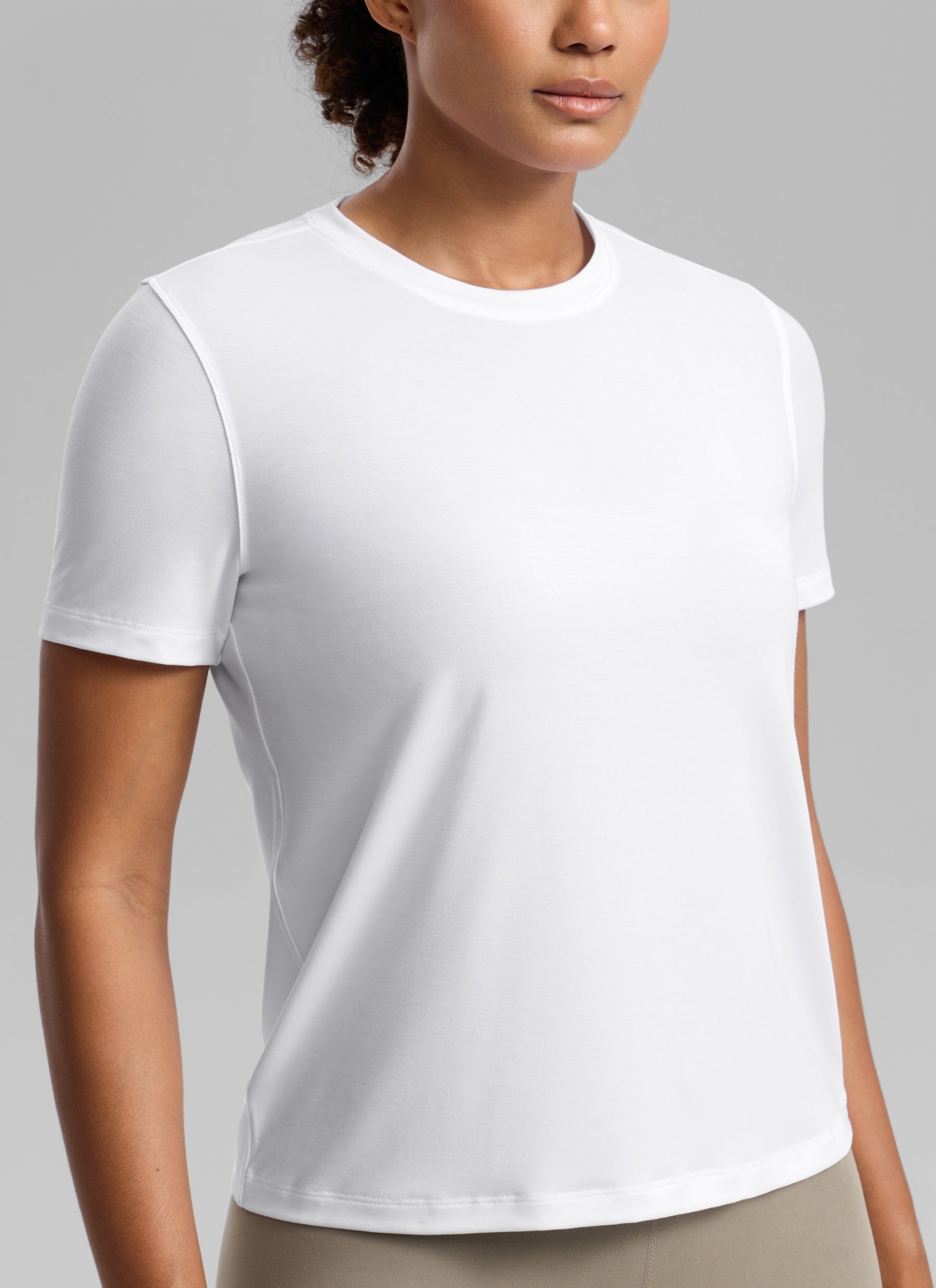 CRZ YOGA Women's Quick Dry Workout Crewneck Hip Length Short Sleeve White