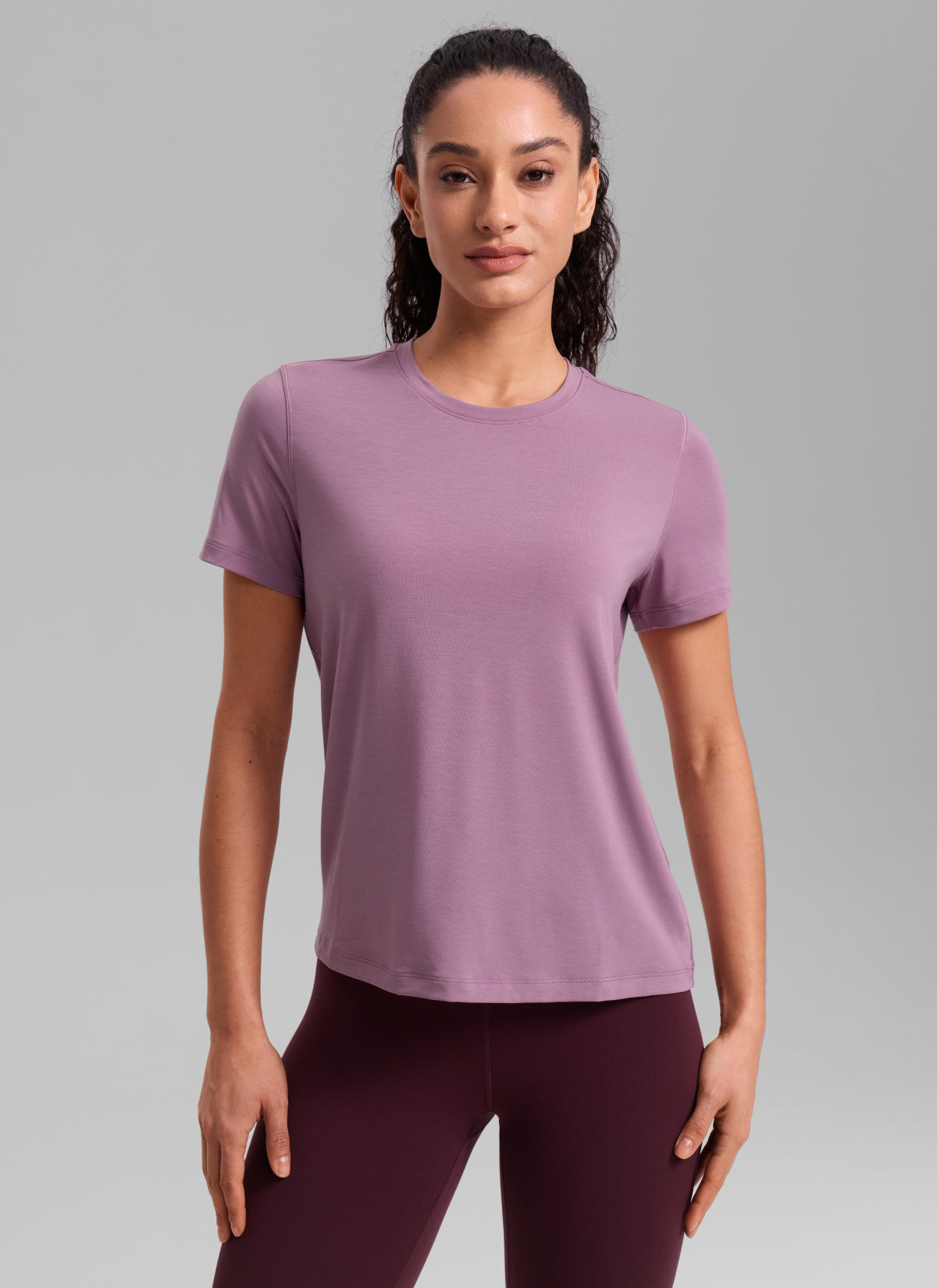 CRZ YOGA Women's Quick Dry Workout Crewneck Hip Length Short Sleeve Light Lavender