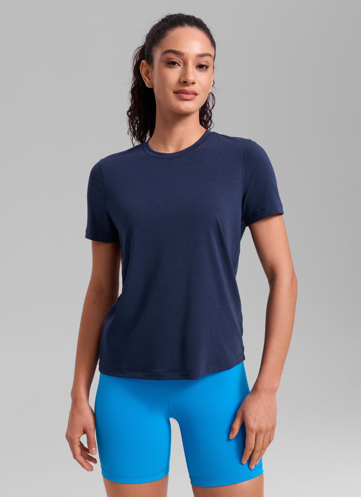 CRZ YOGA Women's Quick Dry Workout Crewneck Hip Length Short Sleeve Club Blue