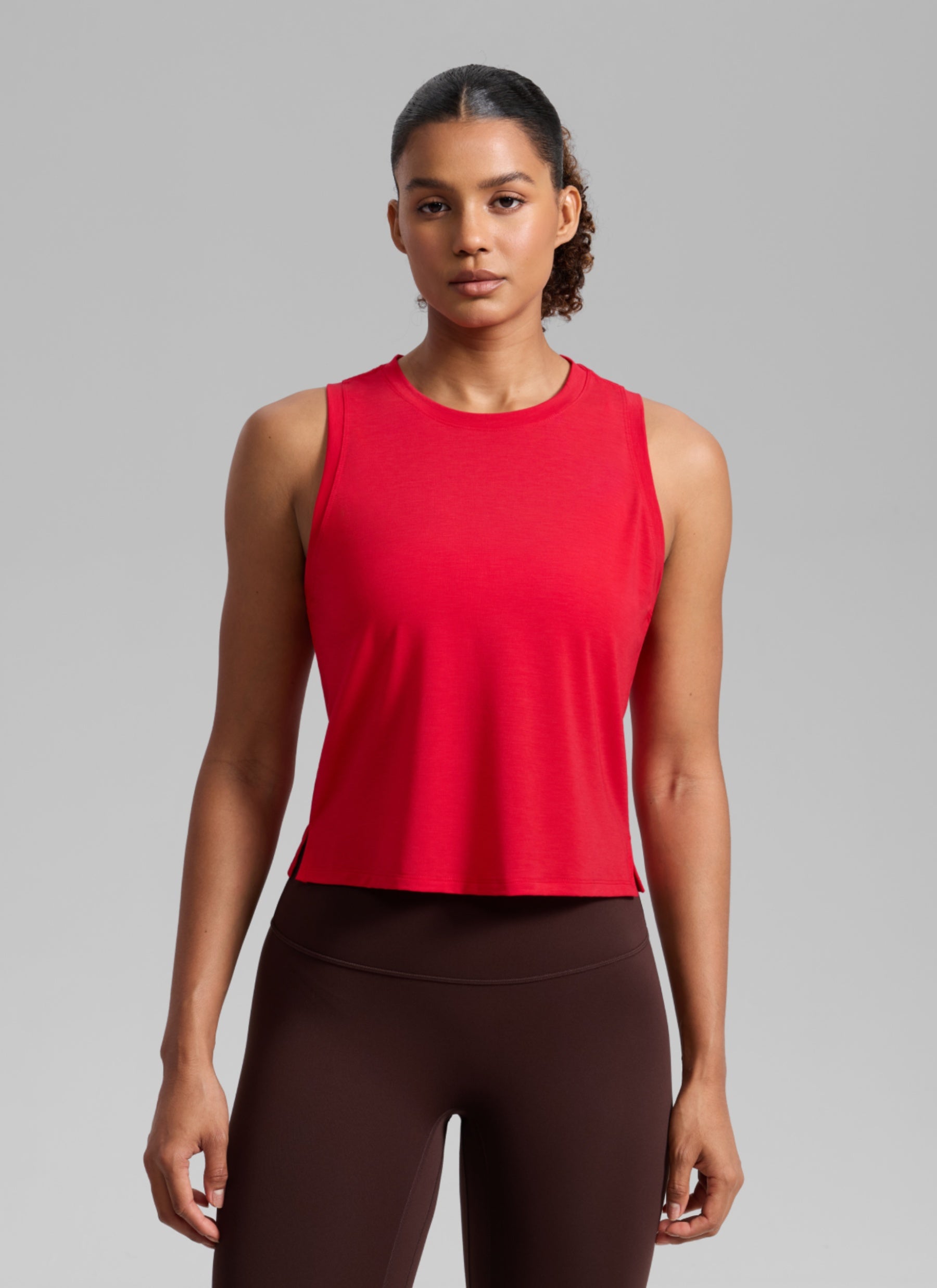 CRZ YOGA Women's Quick Dry Crop Racerback Sleevesless Tank Tops Aurora Red