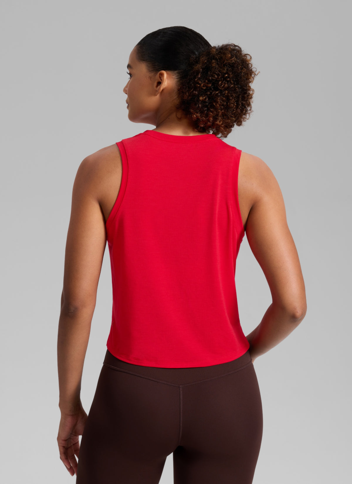 CRZ YOGA Women's Quick Dry Crop Racerback Sleevesless Tank Tops Aurora Red @model_info:B