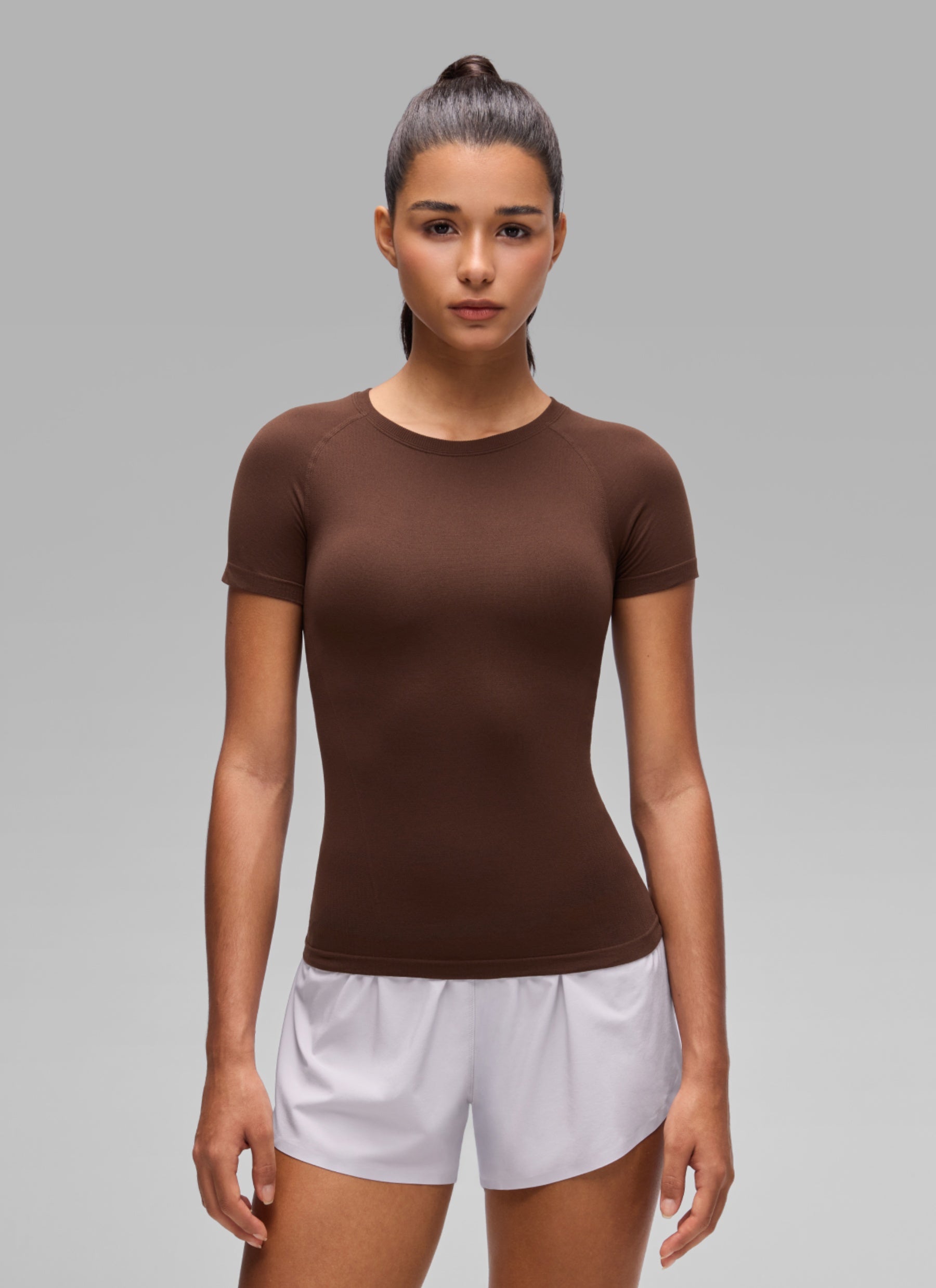 CRZ YOGA Women's Workout Seamless Crewneck Fitted Hip Short Sleeves Lava Brown