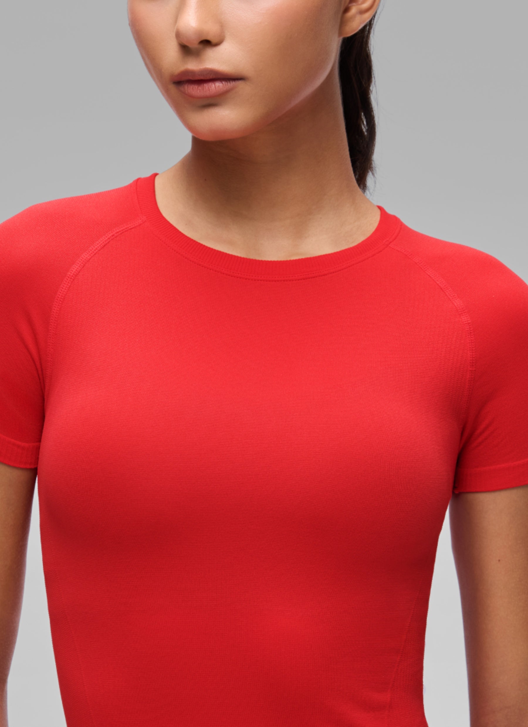 CRZ YOGA Women's Workout Seamless Crewneck Fitted Hip Short Sleeves Deep Red