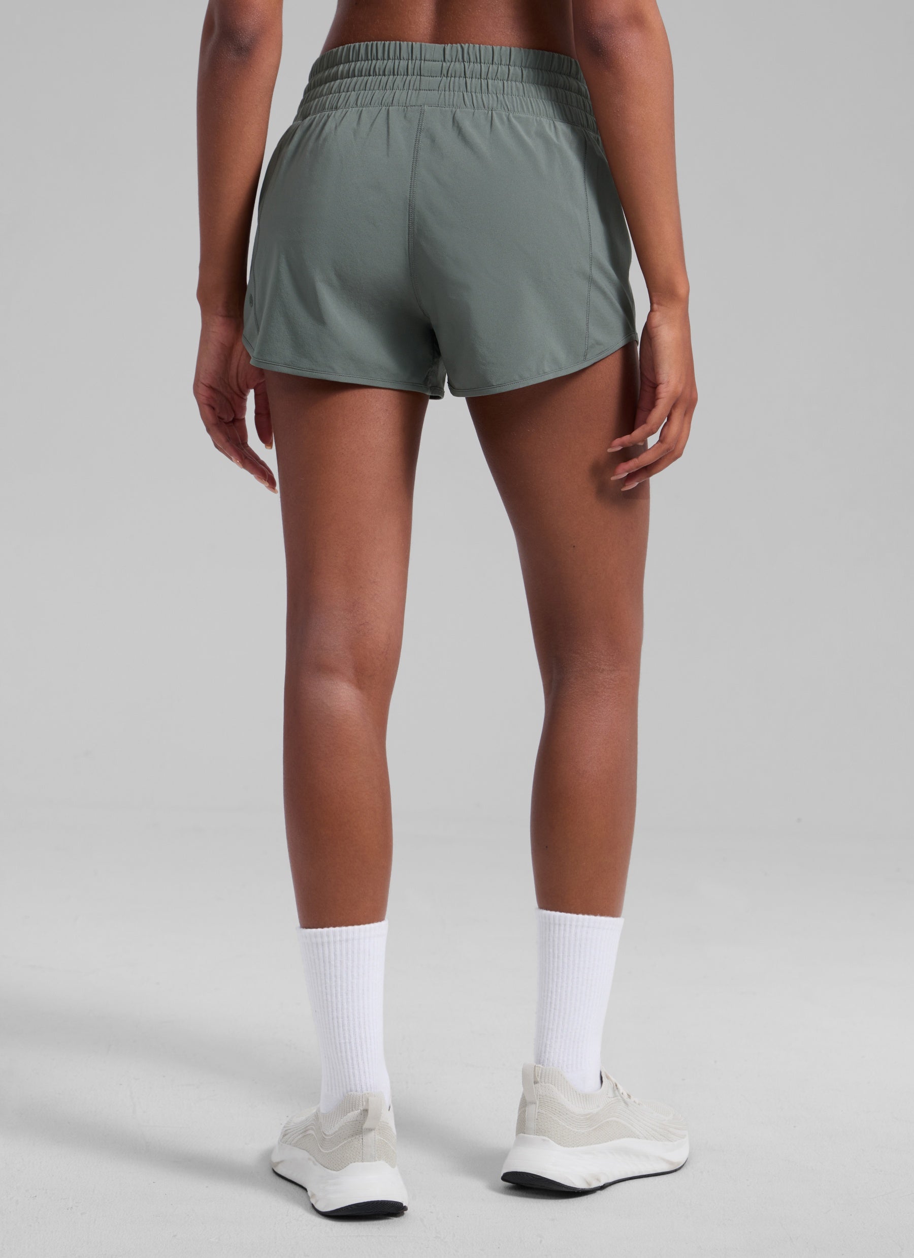 CRZ YOGA Women's Running Feathery-Fit High Rise Lined Shorts 2.5
