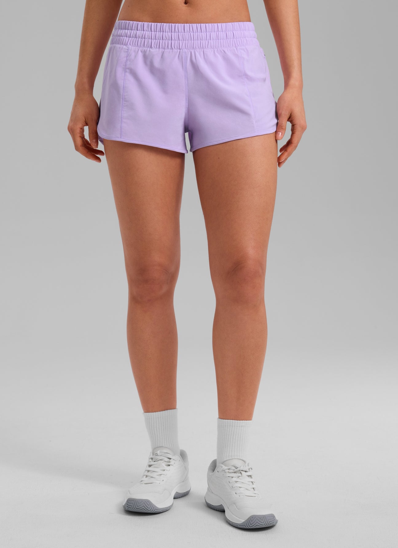 CRZ YOGA Women's Running Feathery-Fit Low Rise Lined Shorts 2.5