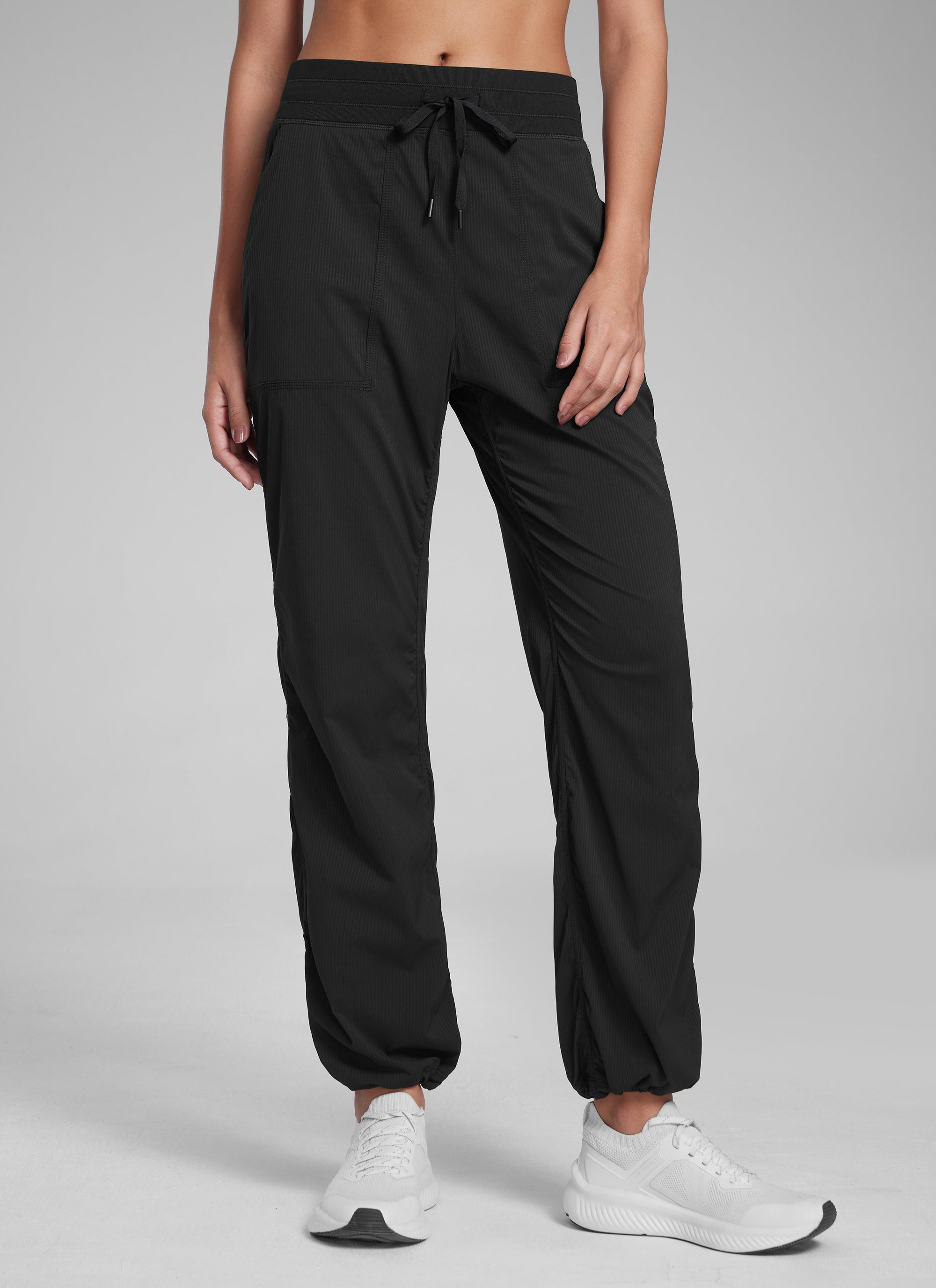 Lightweight Straight Leg Workout Pocket Pant 28