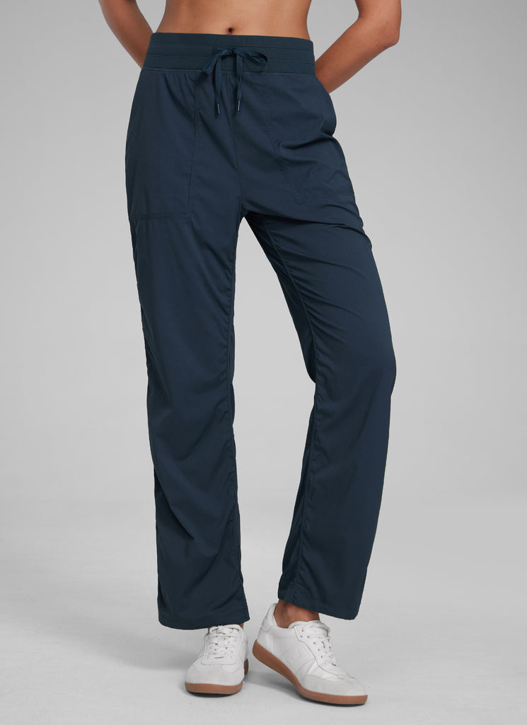 CRZ YOGA Women's Lightweight Straight Leg Workout Pocket Pants 28" Ink Blue